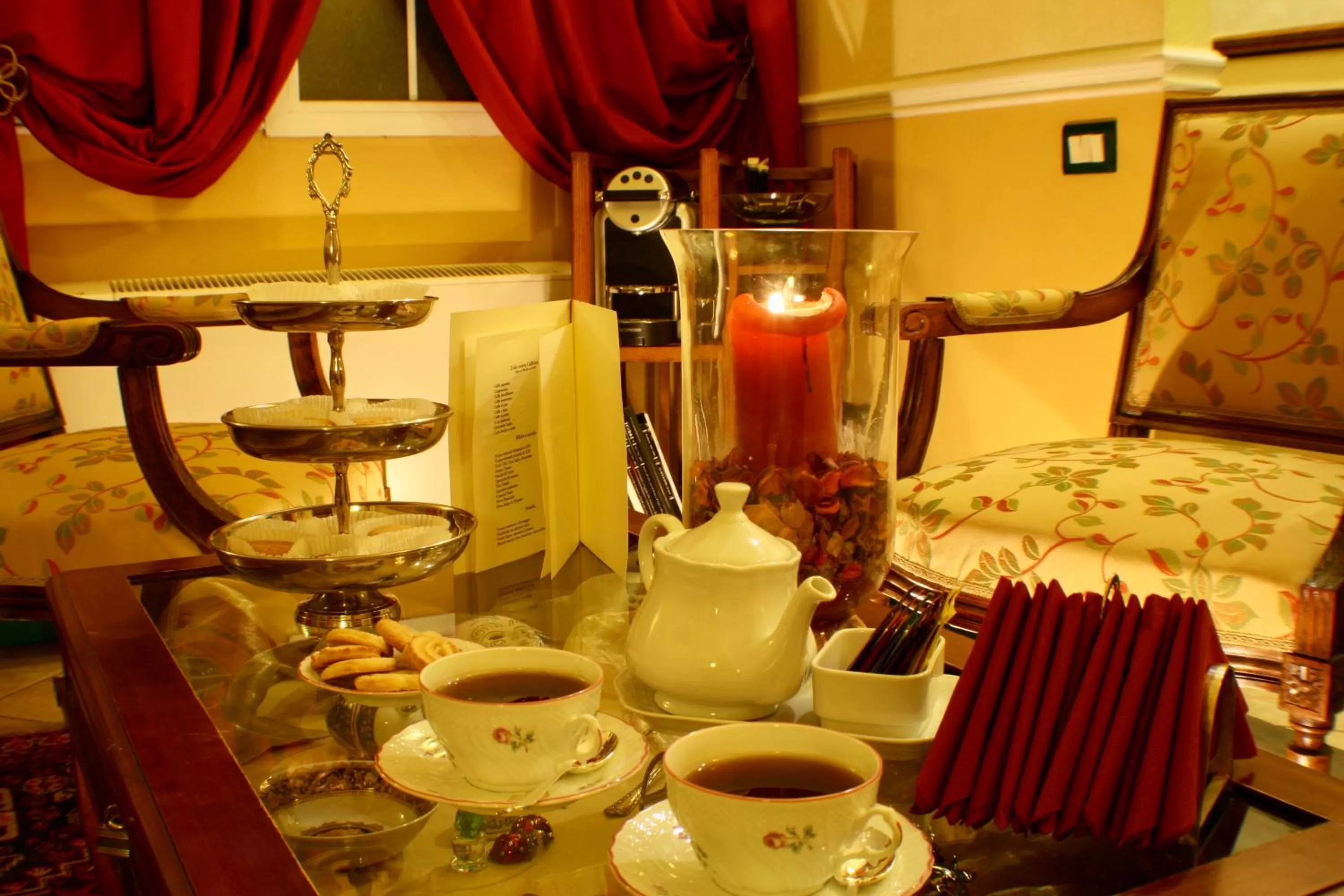 Lounge or bar in Hotel Rosary Garden