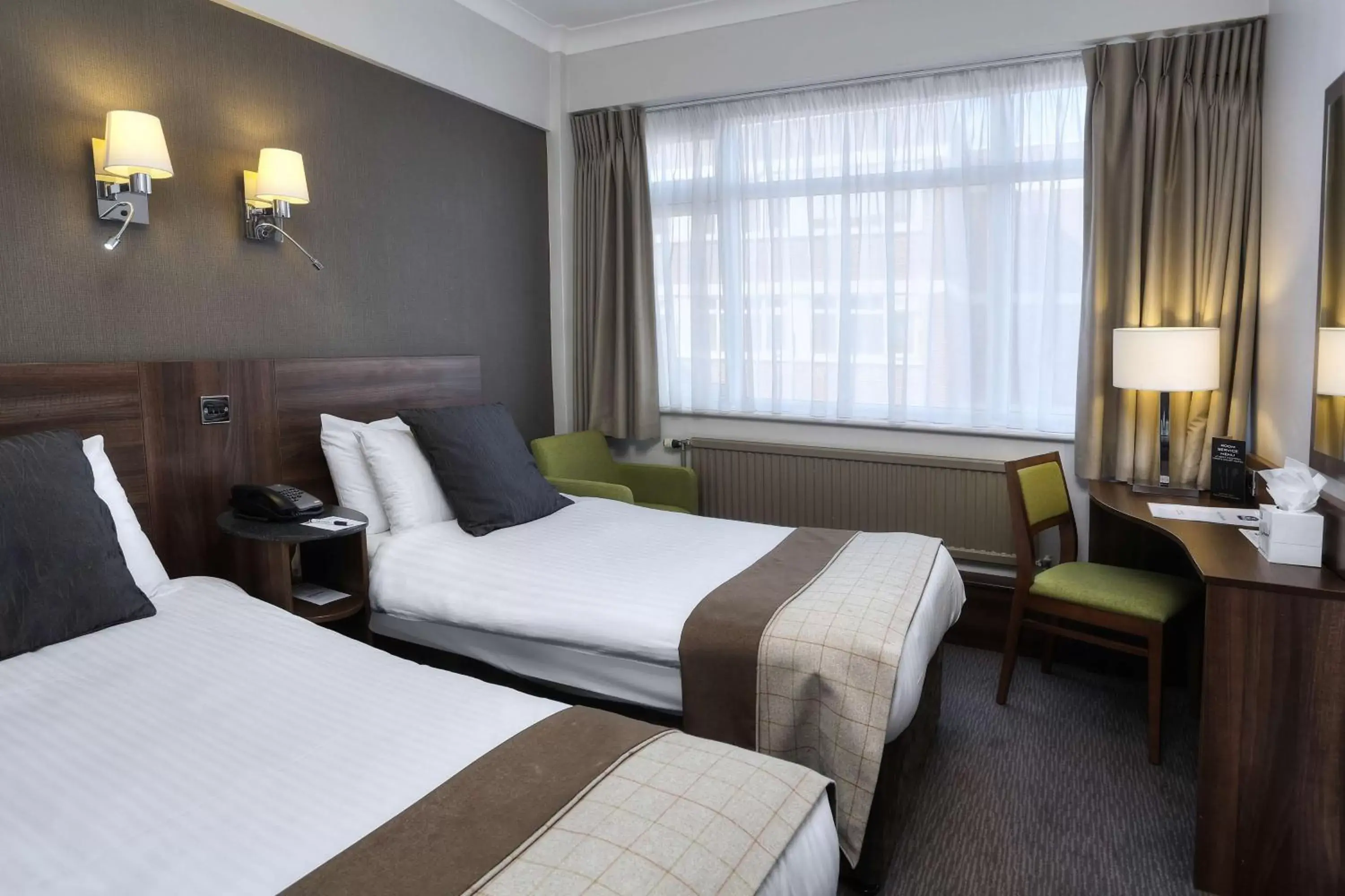 Photo of the whole room, Bed in Best Western Manchester Altrincham Cresta Court Hotel