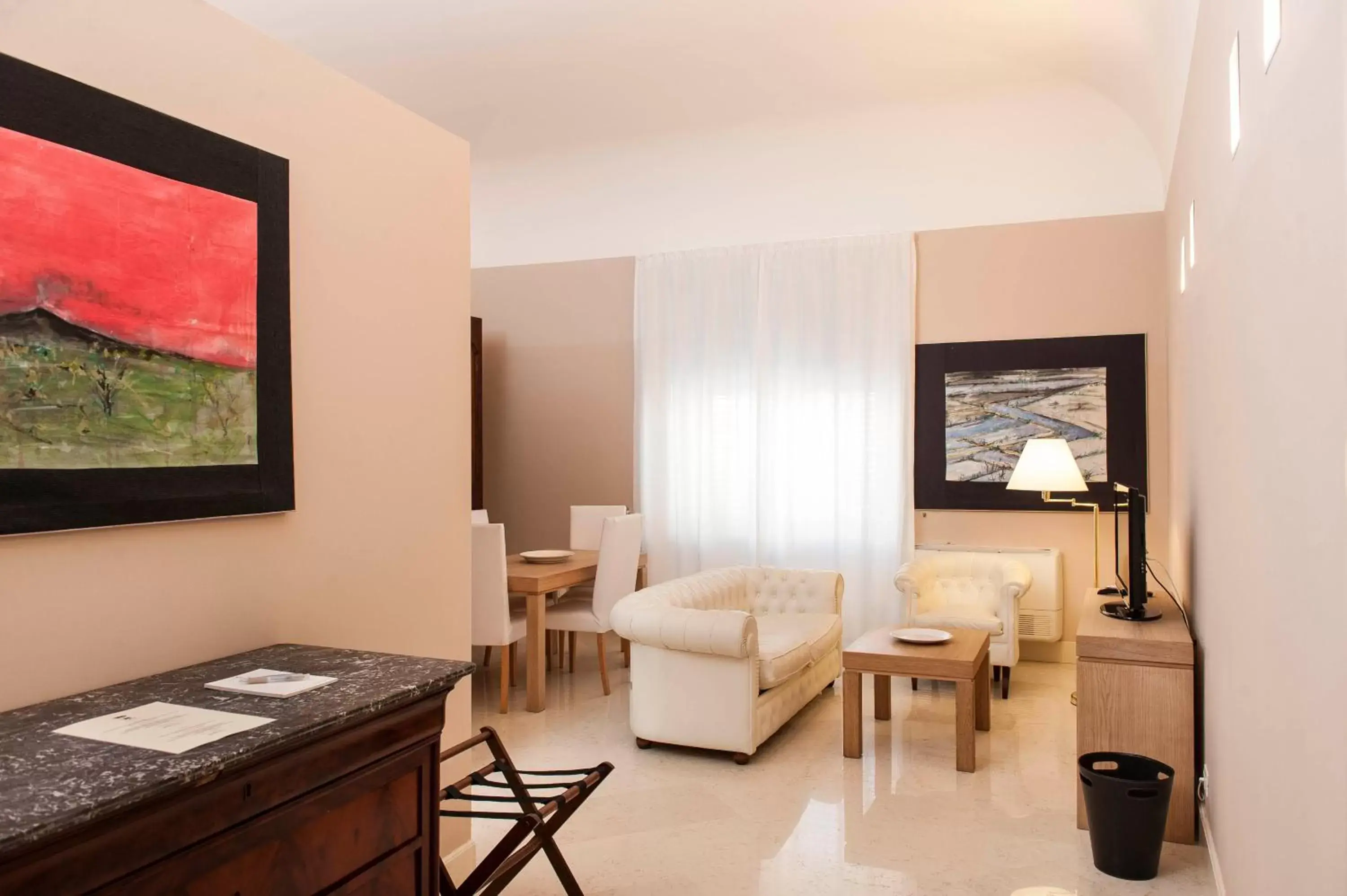 Photo of the whole room, Seating Area in Hotel Palazzo Brunaccini