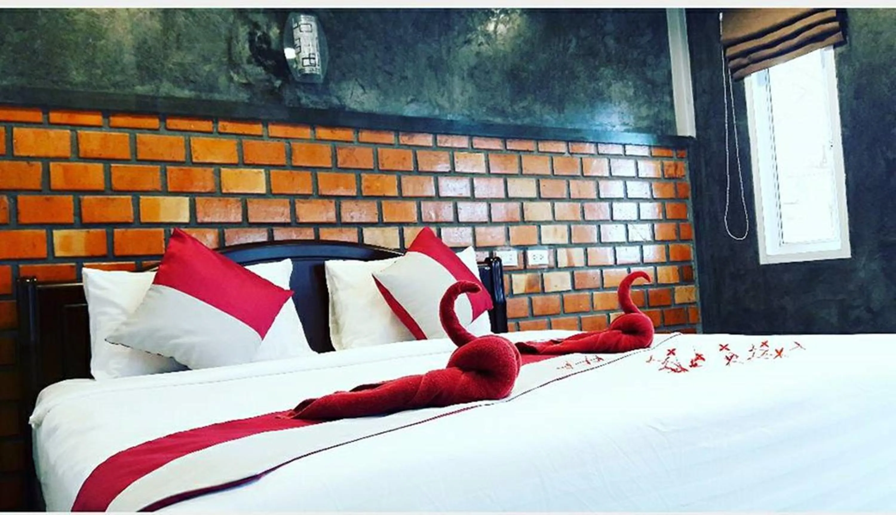 Bed in Lanta New Beach Bungalows - SHA Plus