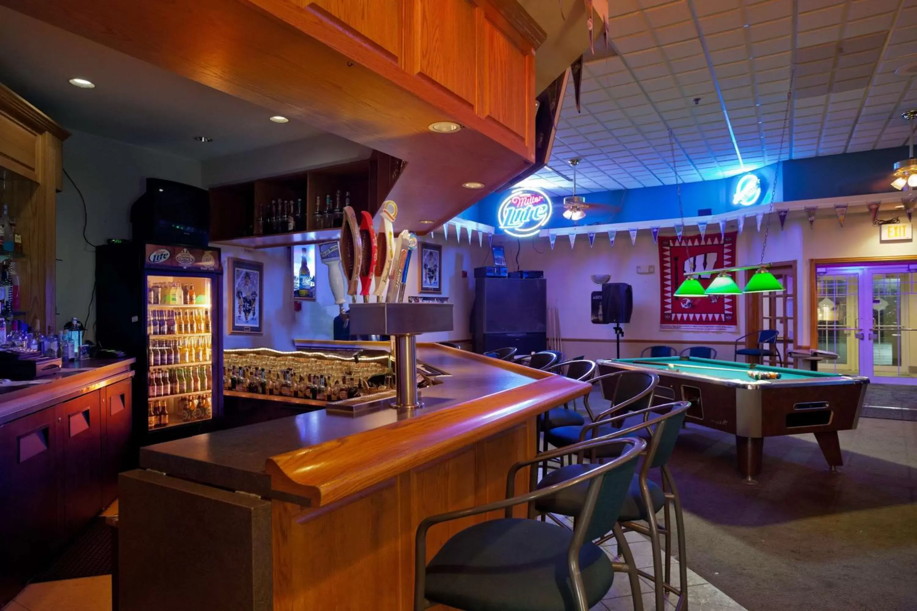 Lounge or bar, Lounge/Bar in Port Wisconsin Inn and Suites Lounge or bar, Lounge/Bar in Port Wisconsin Inn and Suites