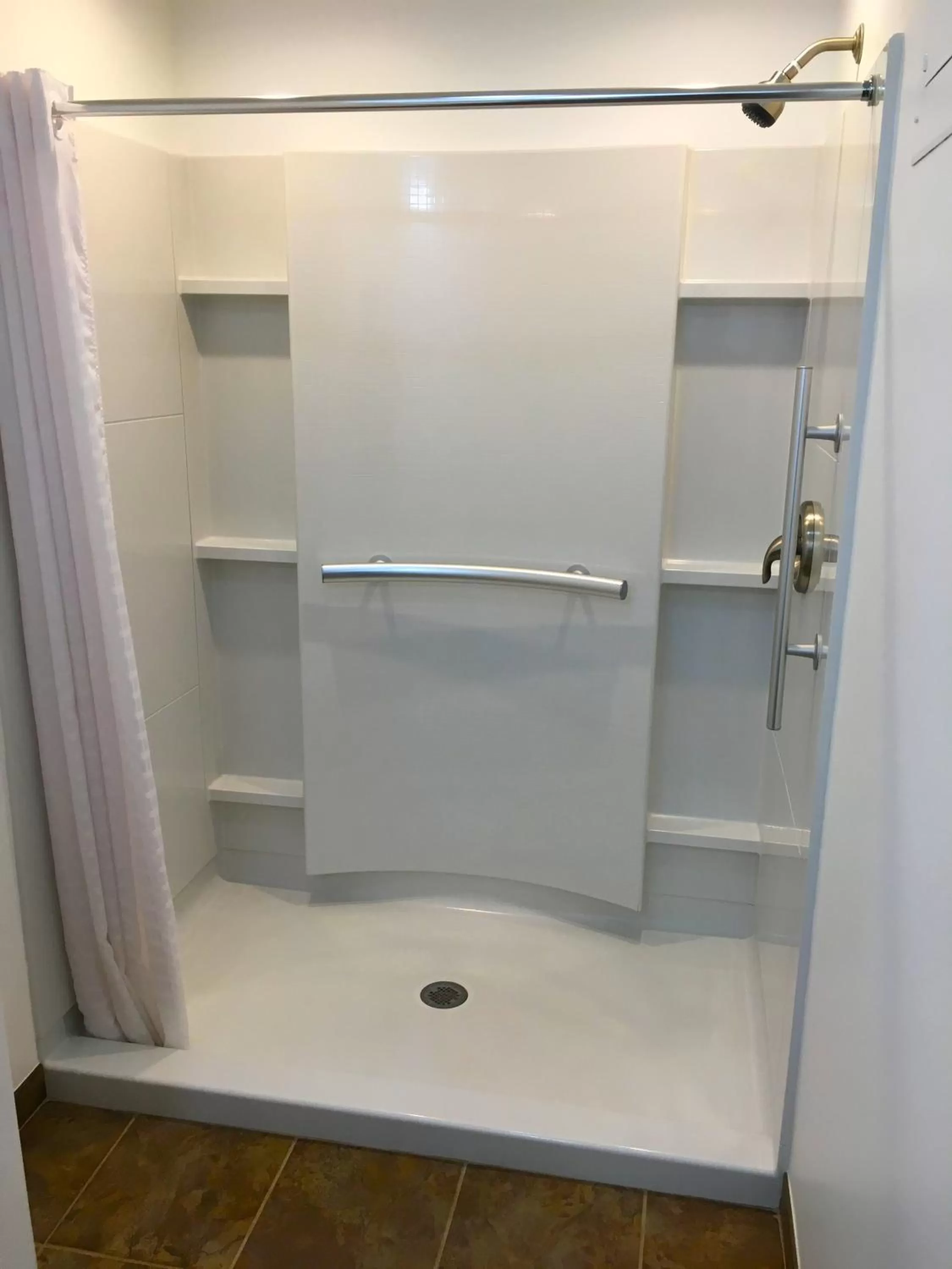 Bathroom in Oak Mar Motel