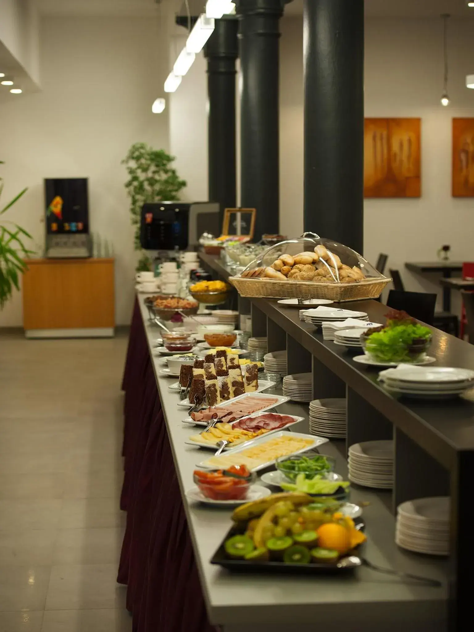 Buffet breakfast in EA Business Hotel Jihlava