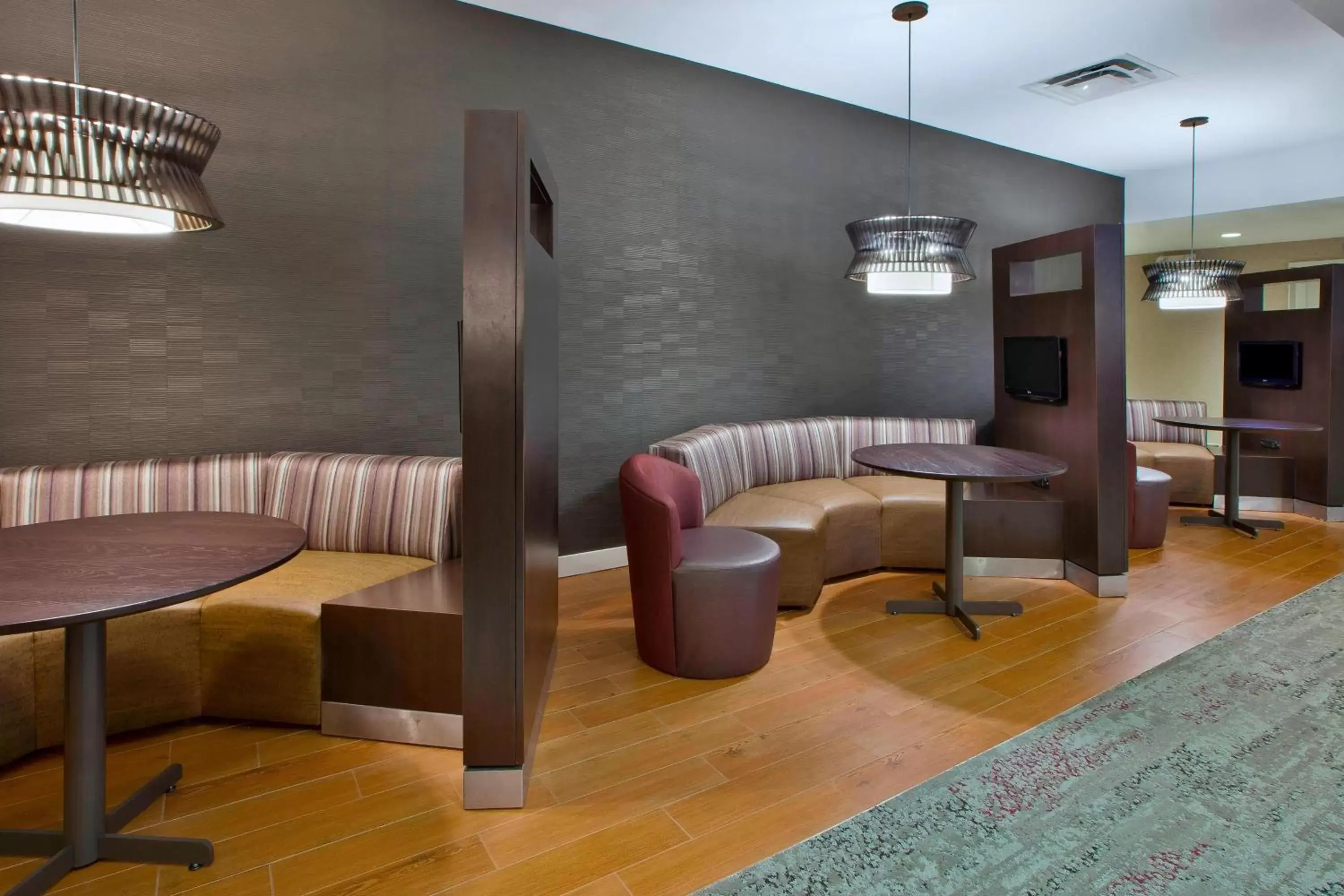 Other, Seating Area in Courtyard by Marriott Somerset
