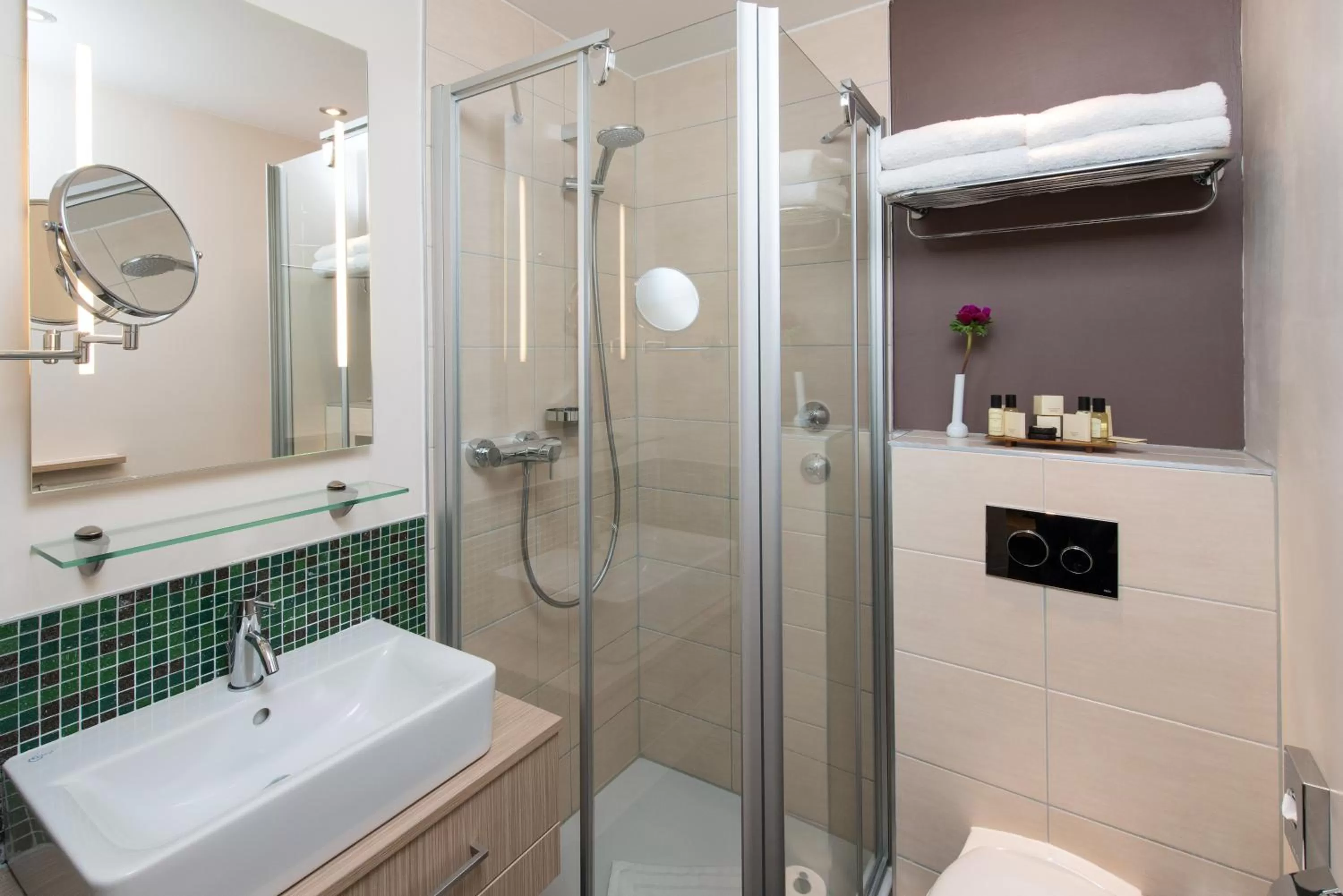 Superior Double Room with UVC-Filter and Air Condition in Hotel New Orly