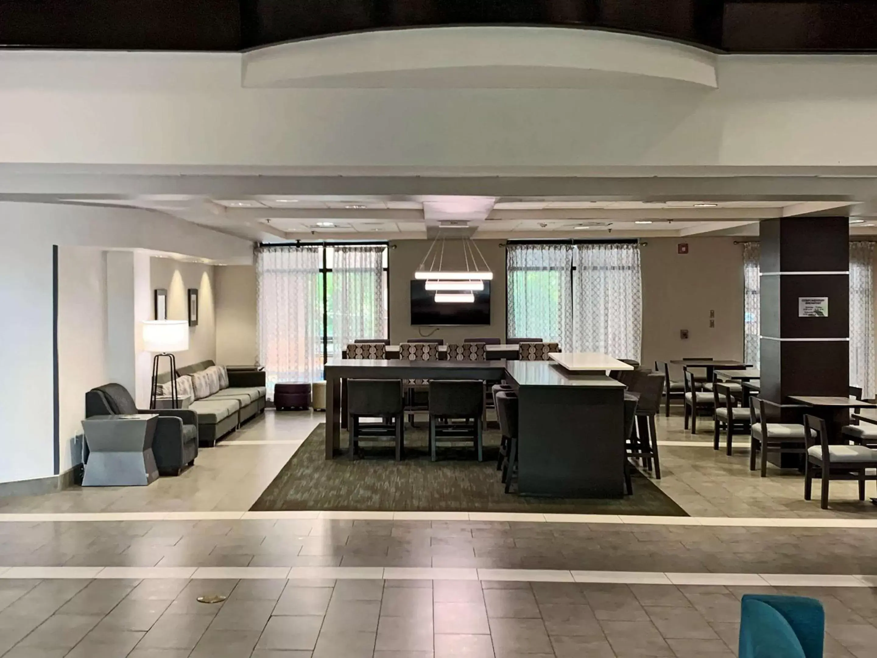 Lobby or reception in Comfort Inn & Suites Columbus North