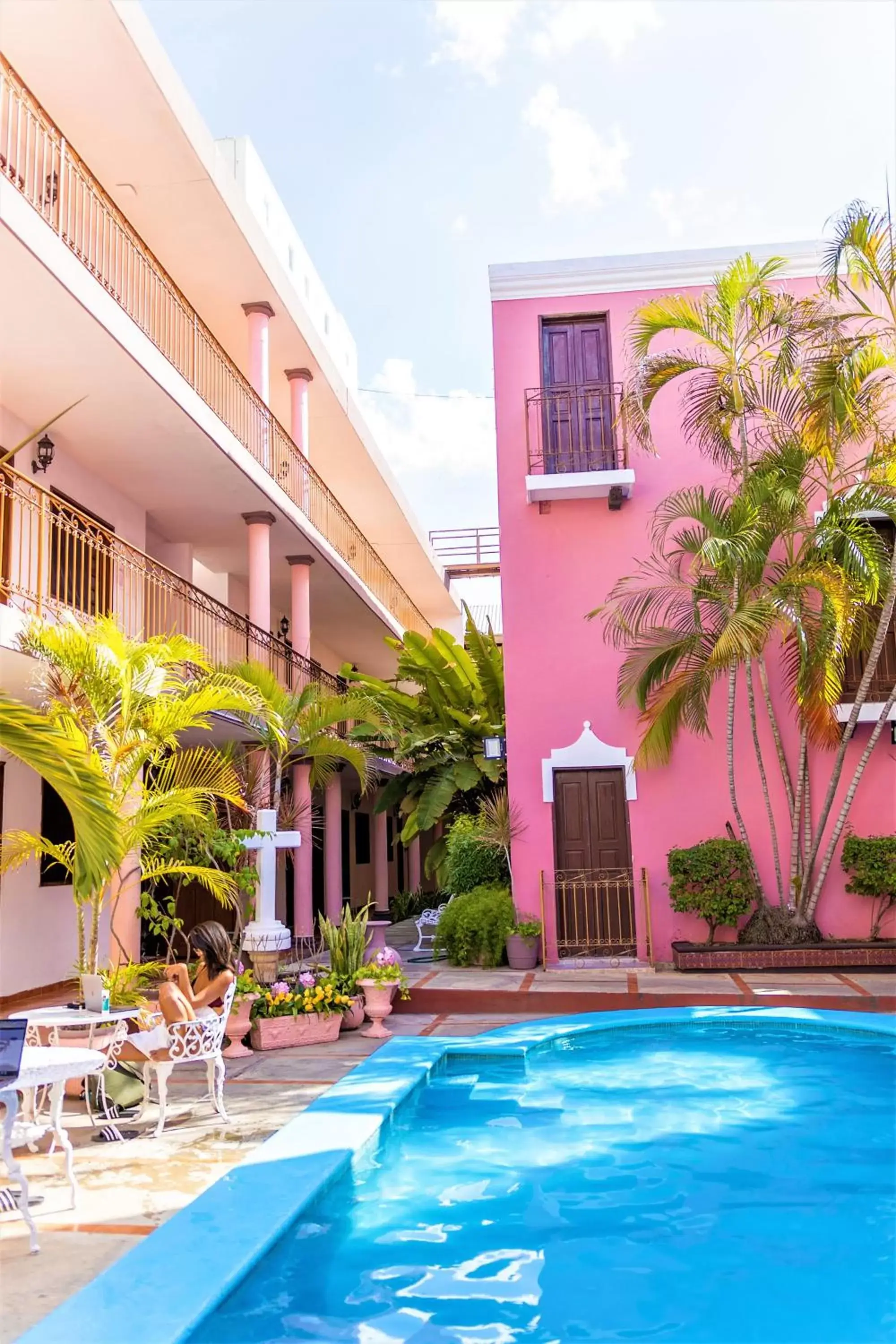 Swimming Pool in Hotel Santa Lucía