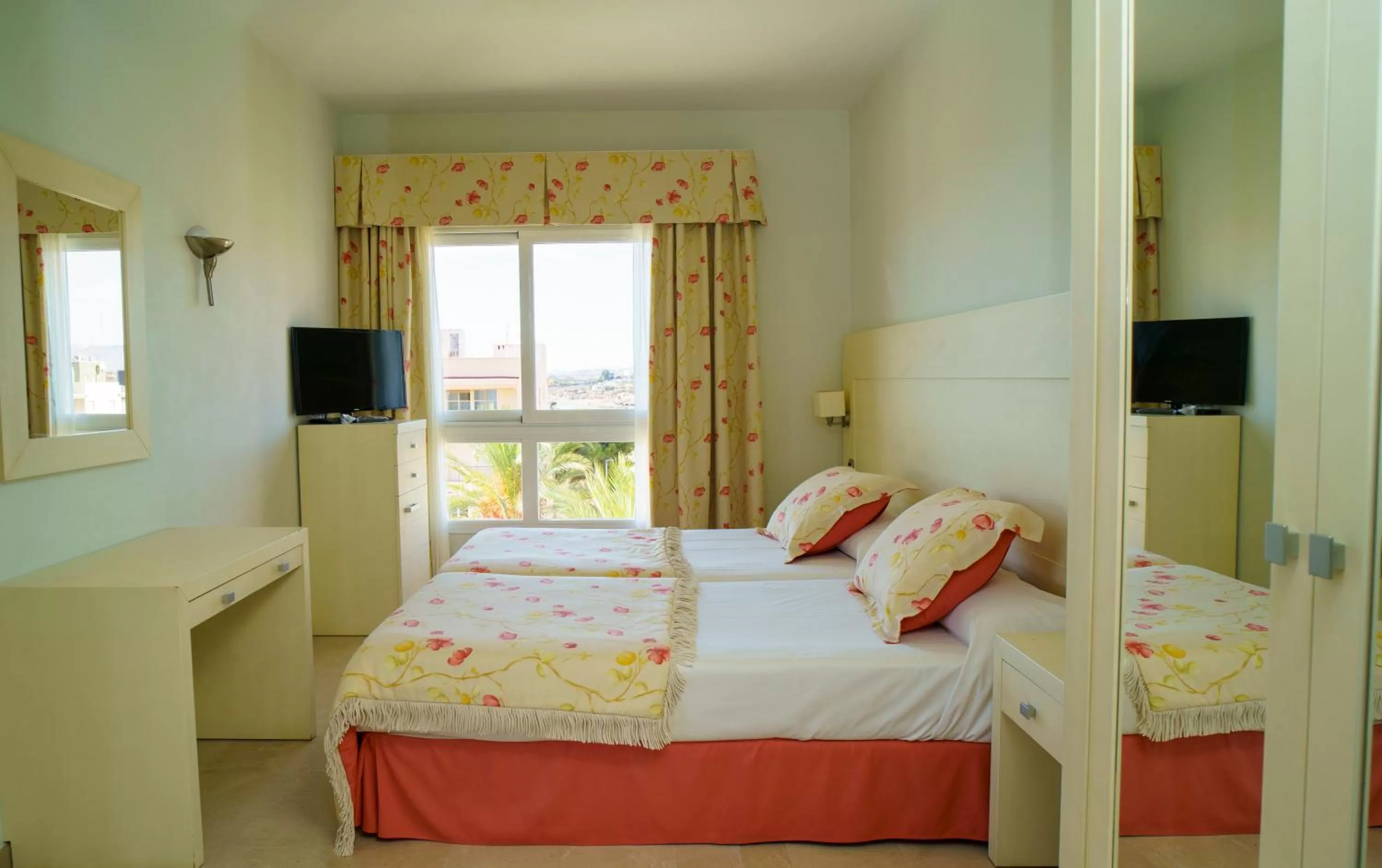 Bed in Senator Águilas