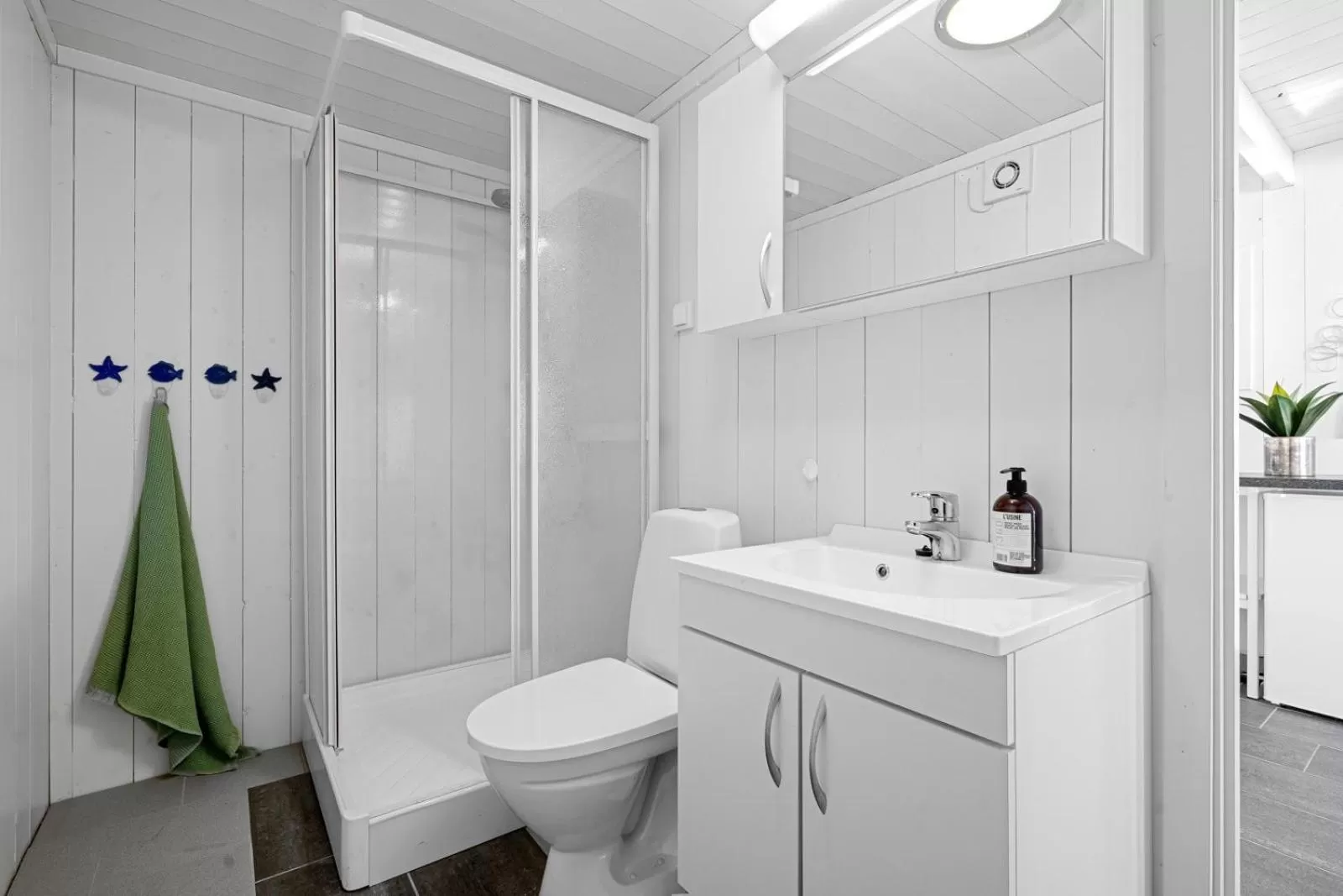 Shower in RoaldsPiren Stavanger