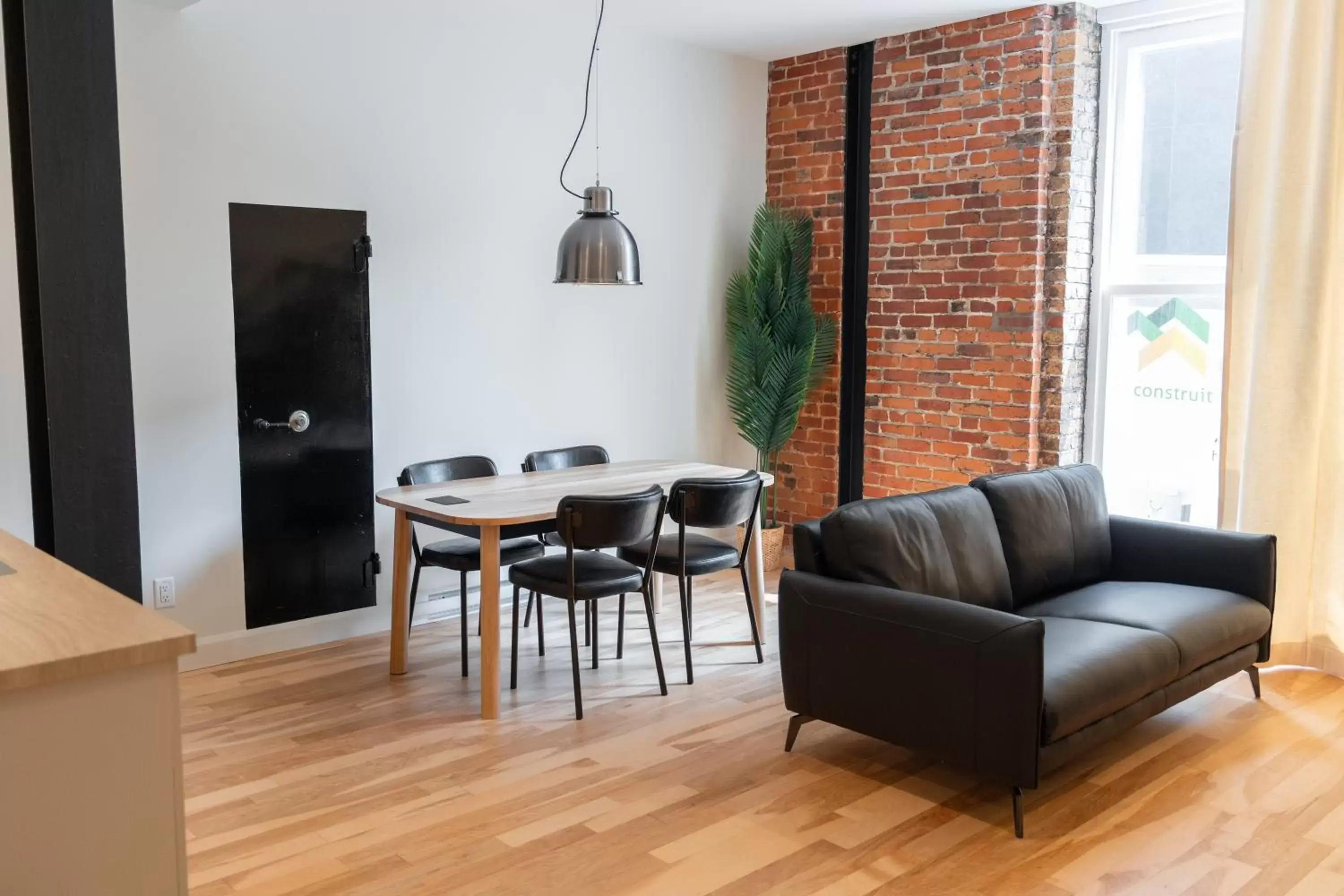 Dining area, Seating Area in Les Lofts de la Barricade - Par les Lofts Vieux-Québec