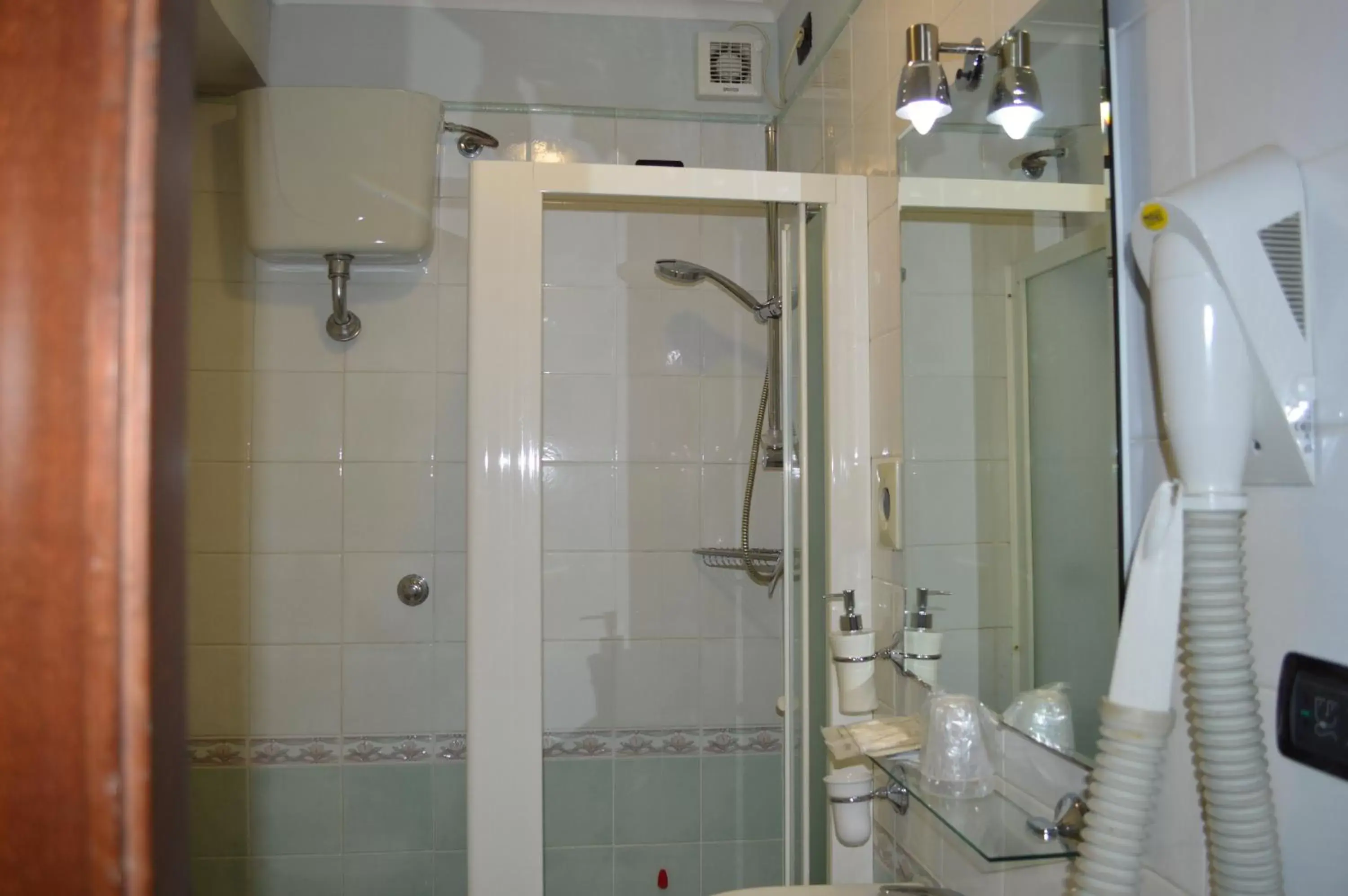 Bathroom in Hotel Neapolis