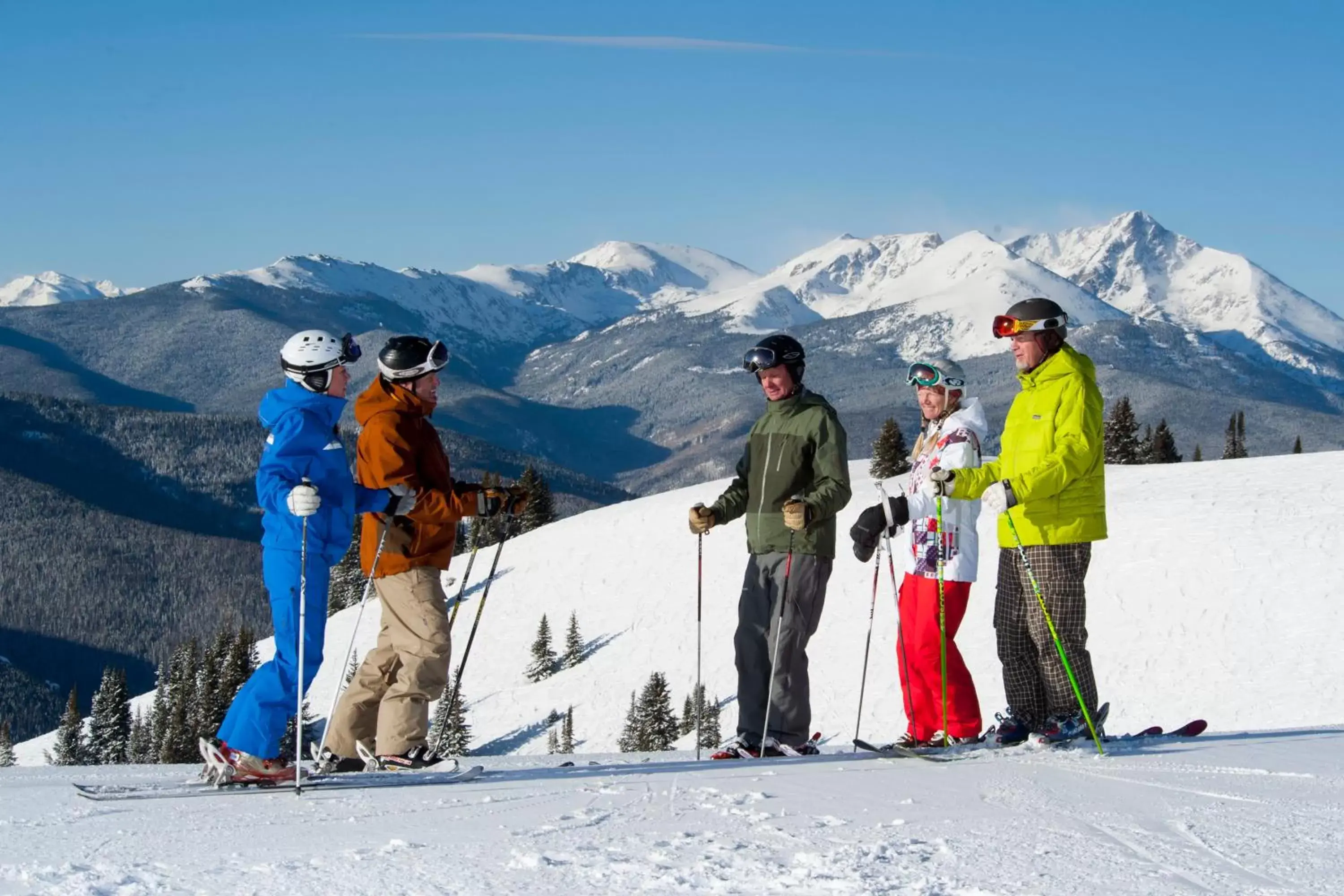 Skiing, Winter in The Christie Lodge – All Suite Property Vail Valley/Beaver Creek