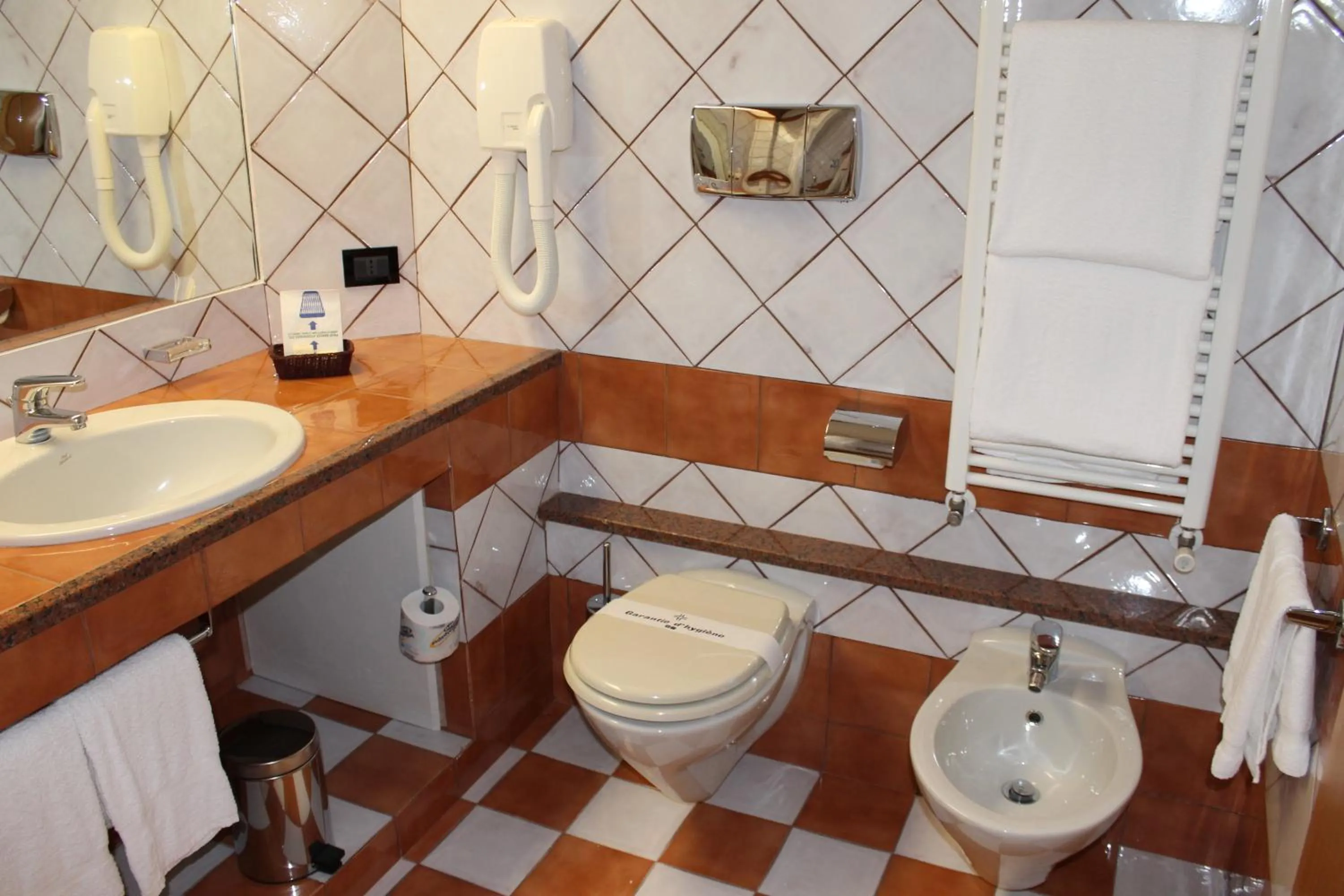 Bathroom in Hotel Grillo