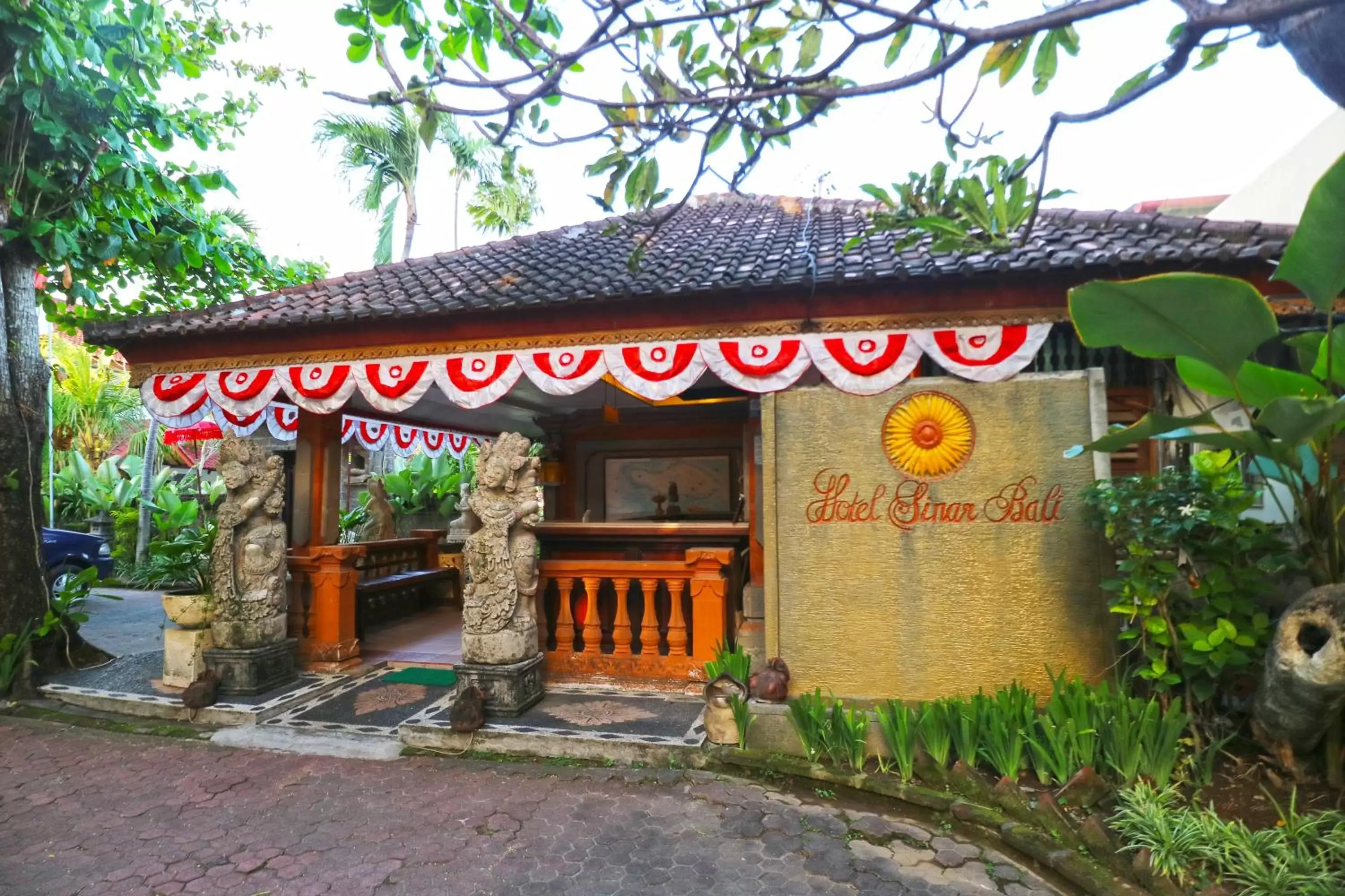 Facade/entrance, Property Building in Sinar Bali Hotel
