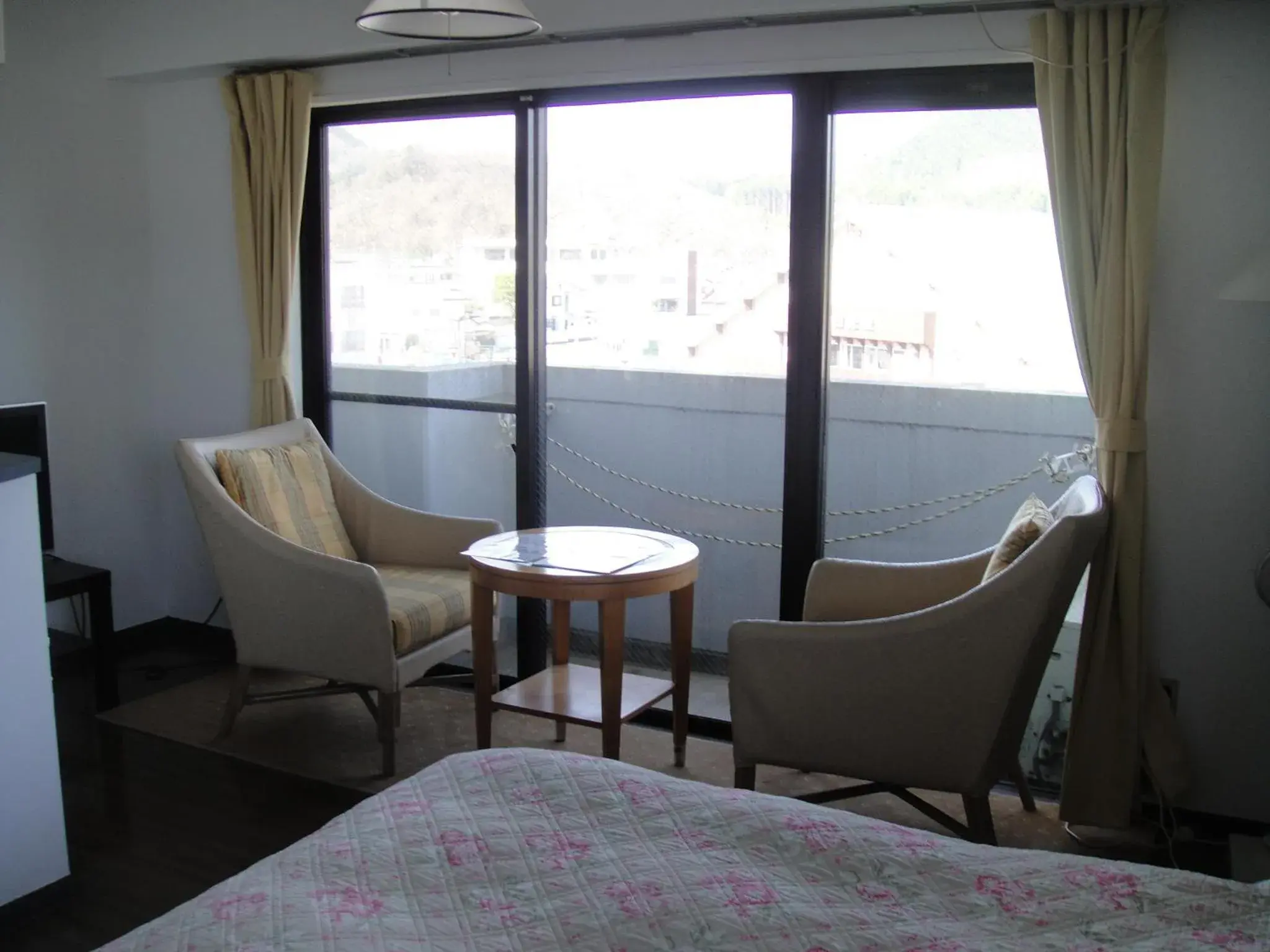 Seating Area in Nikko Park Lodge Tobu Station