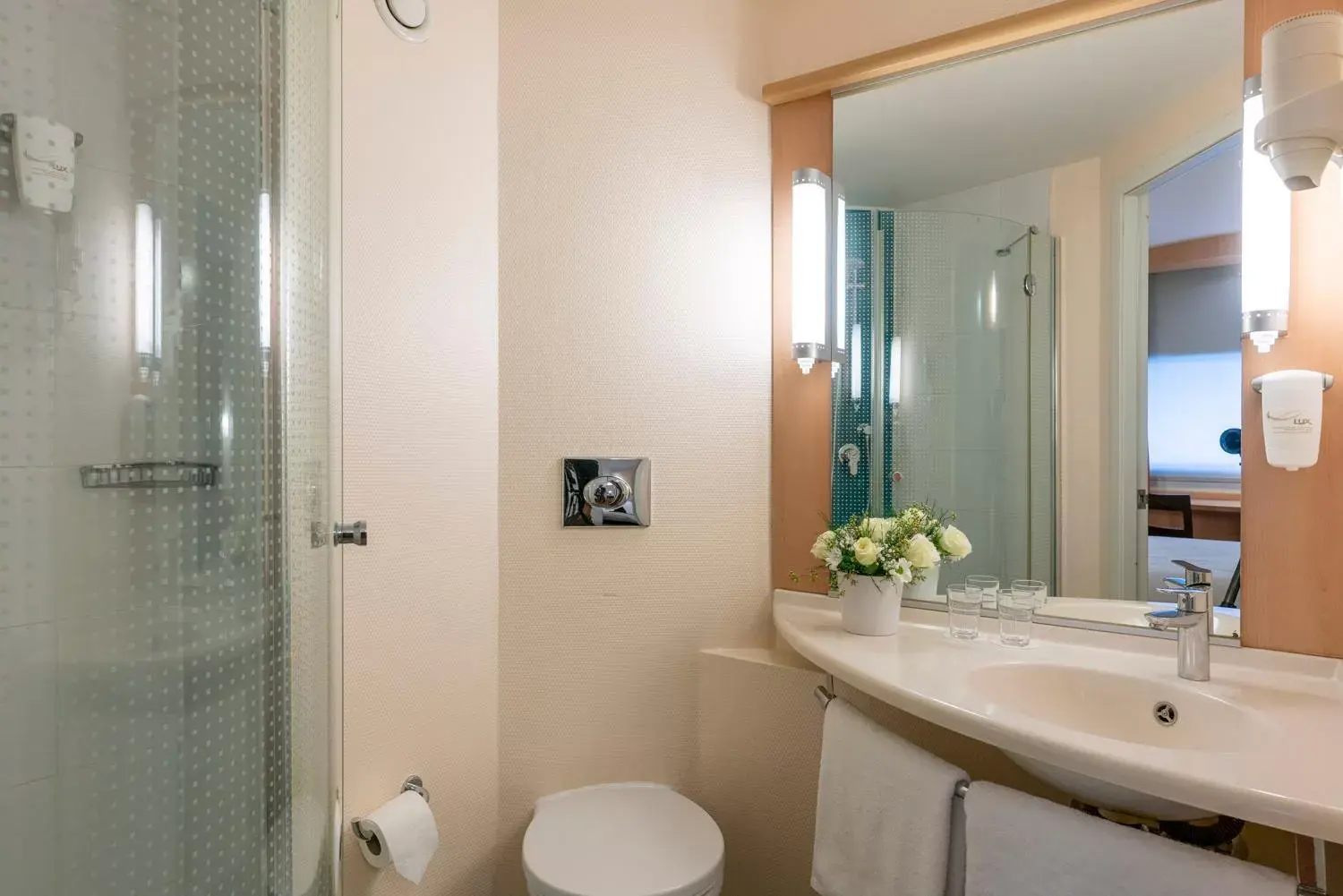 Bathroom in Ibis Izmir Alsancak