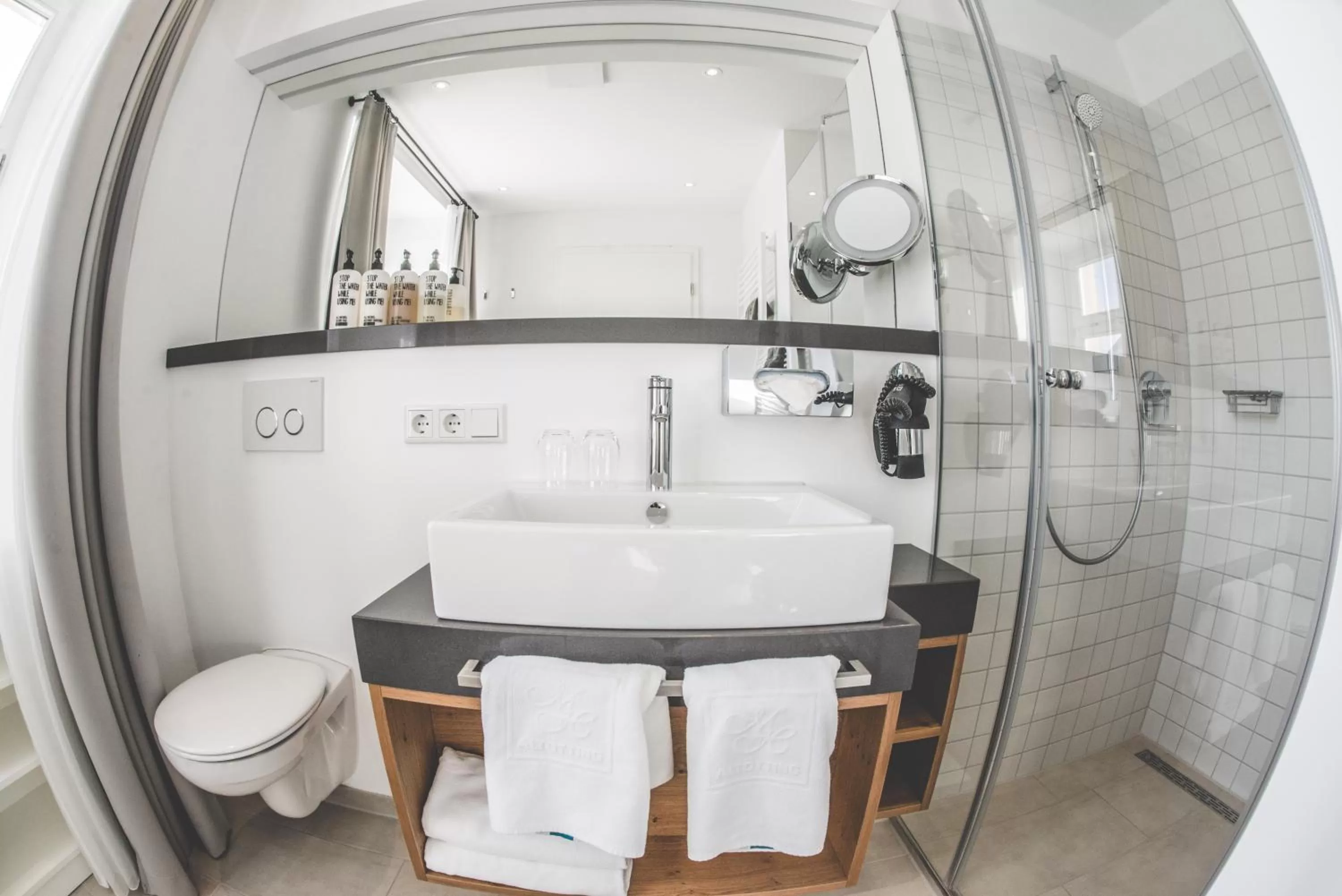 Bathroom in Hotel Münchner Hof