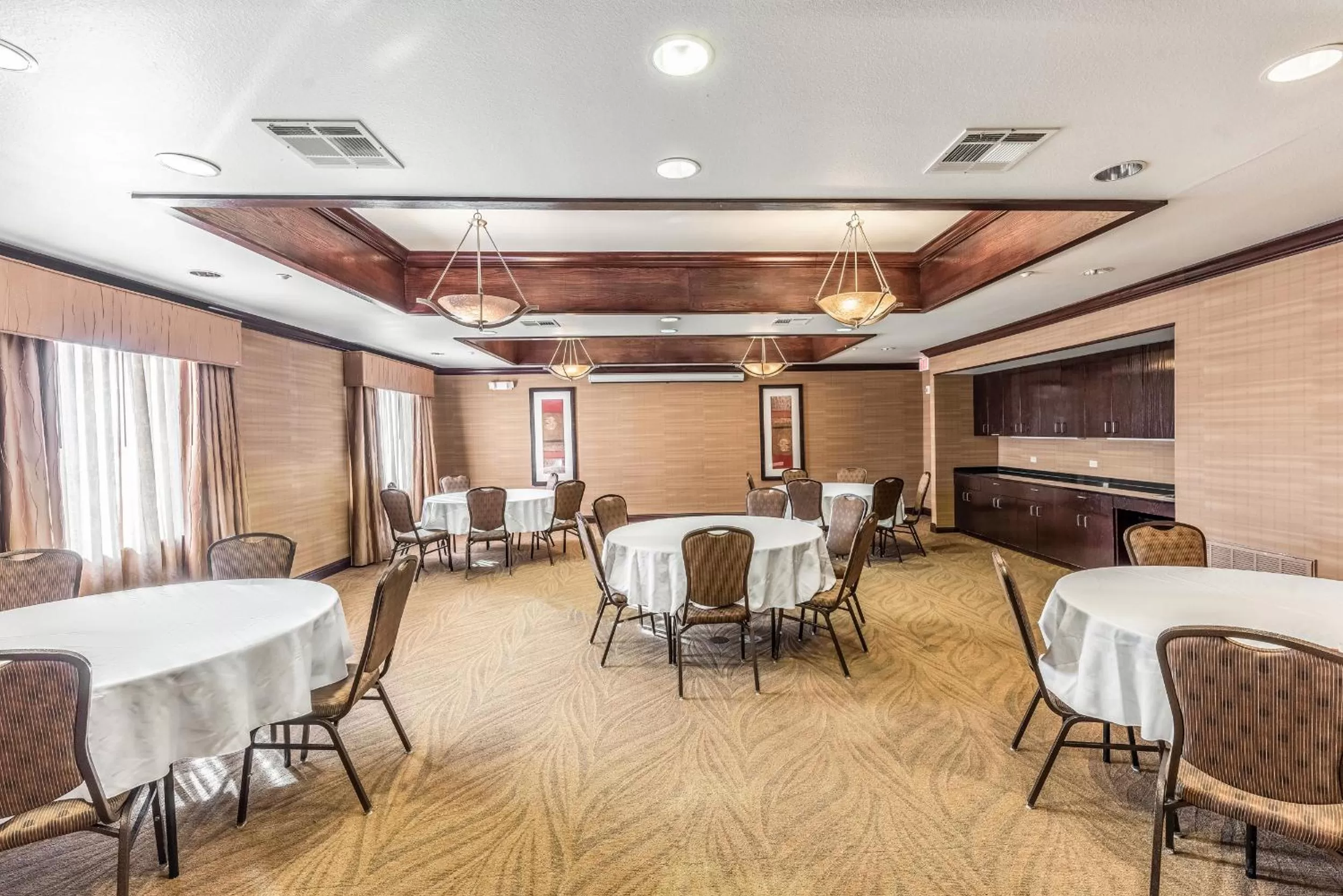 Business facilities in Red Lion Inn & Suites Mineral Wells