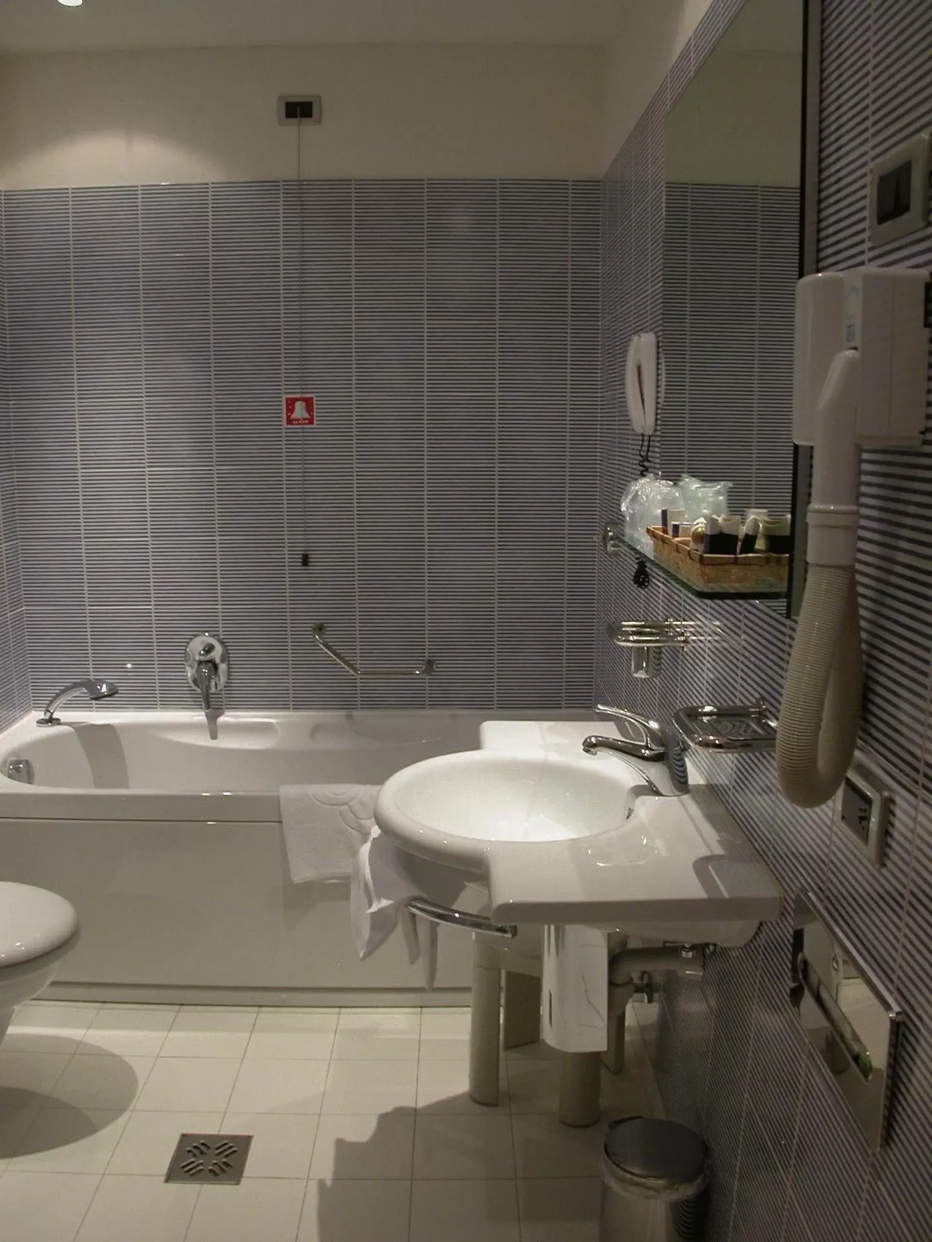 Triple Room in Best Western Plus Hotel Bologna