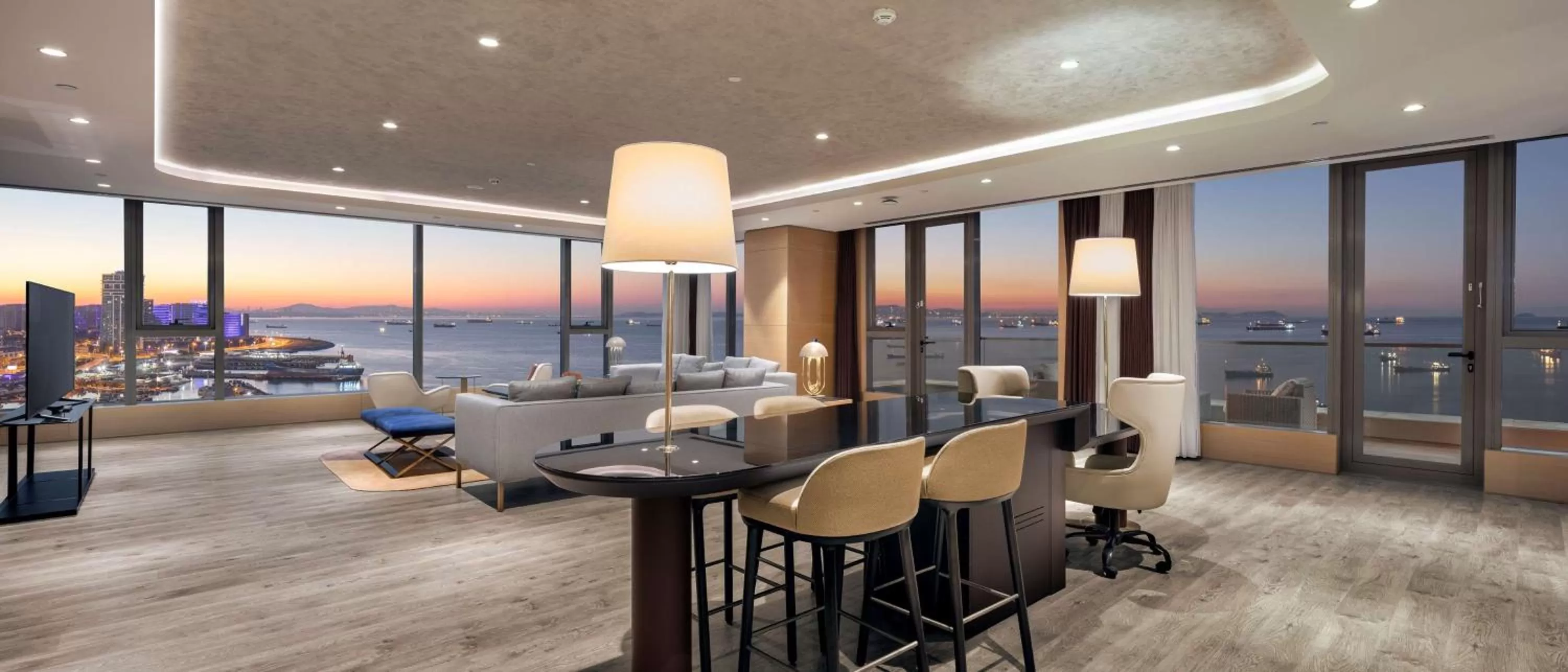 Living room in Hilton Istanbul Bakirkoy