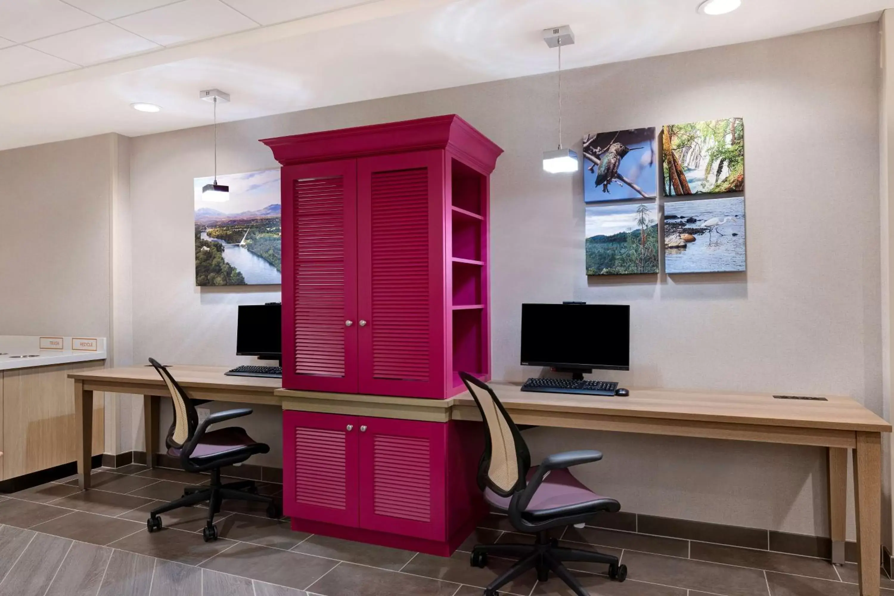 Lobby or reception in Home2 Suites By Hilton Redding Lobby or reception in Home2 Suites By Hilton Redding