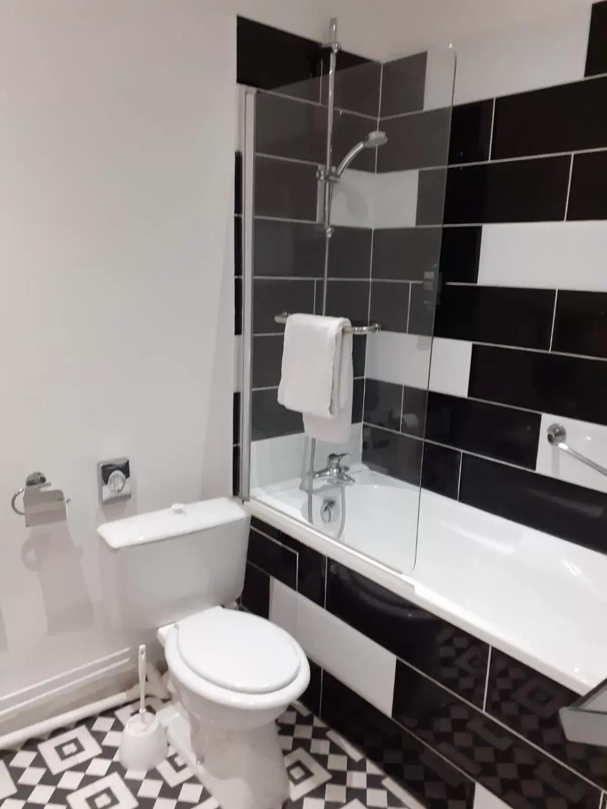 Bathroom in ibis Styles Le Havre Centre