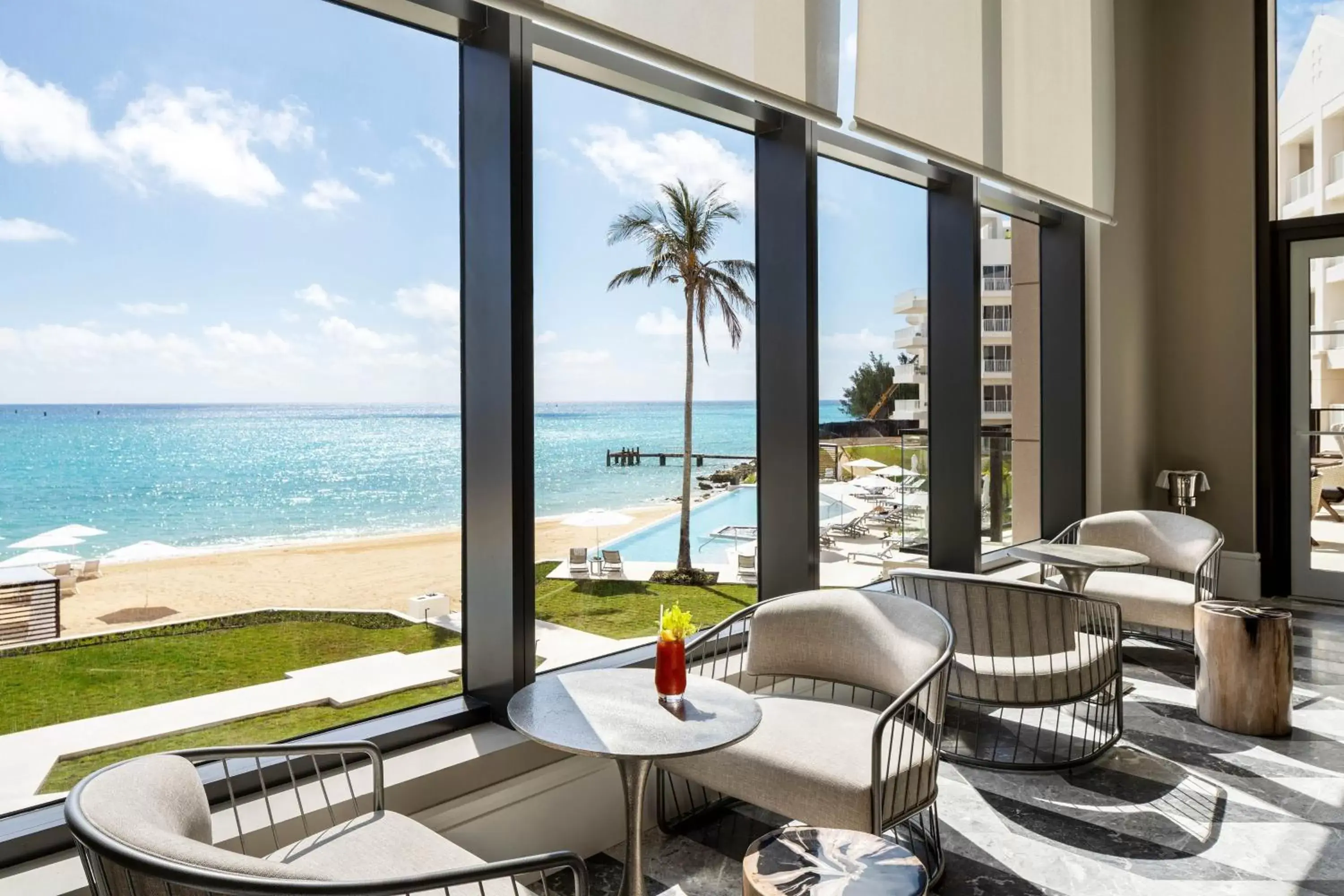 Restaurant/places to eat in The St Regis Bermuda Resort