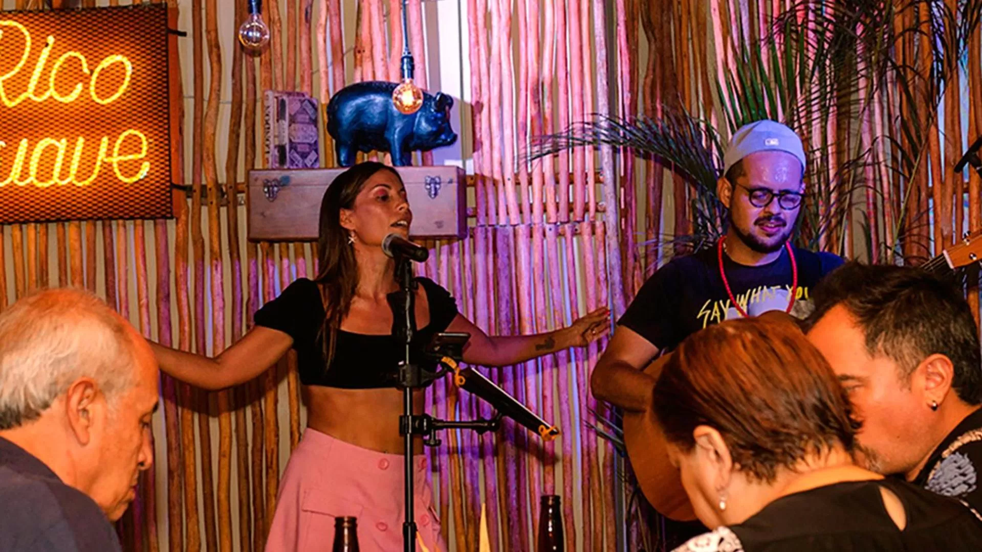 Restaurant/places to eat in Mezcal Hotel