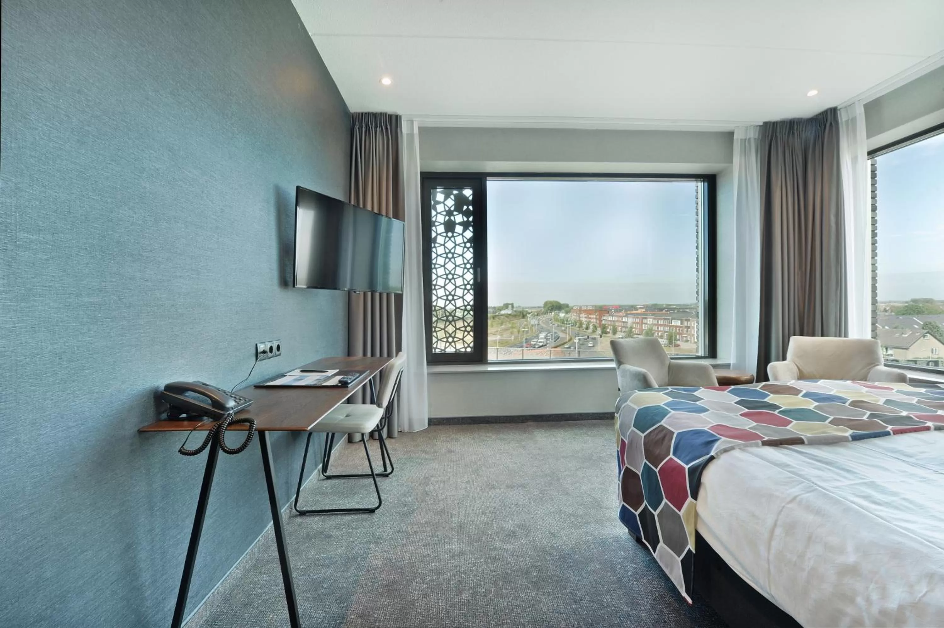 View (from property/room), Bed in Van der Valk Hotel Nijmegen-Lent