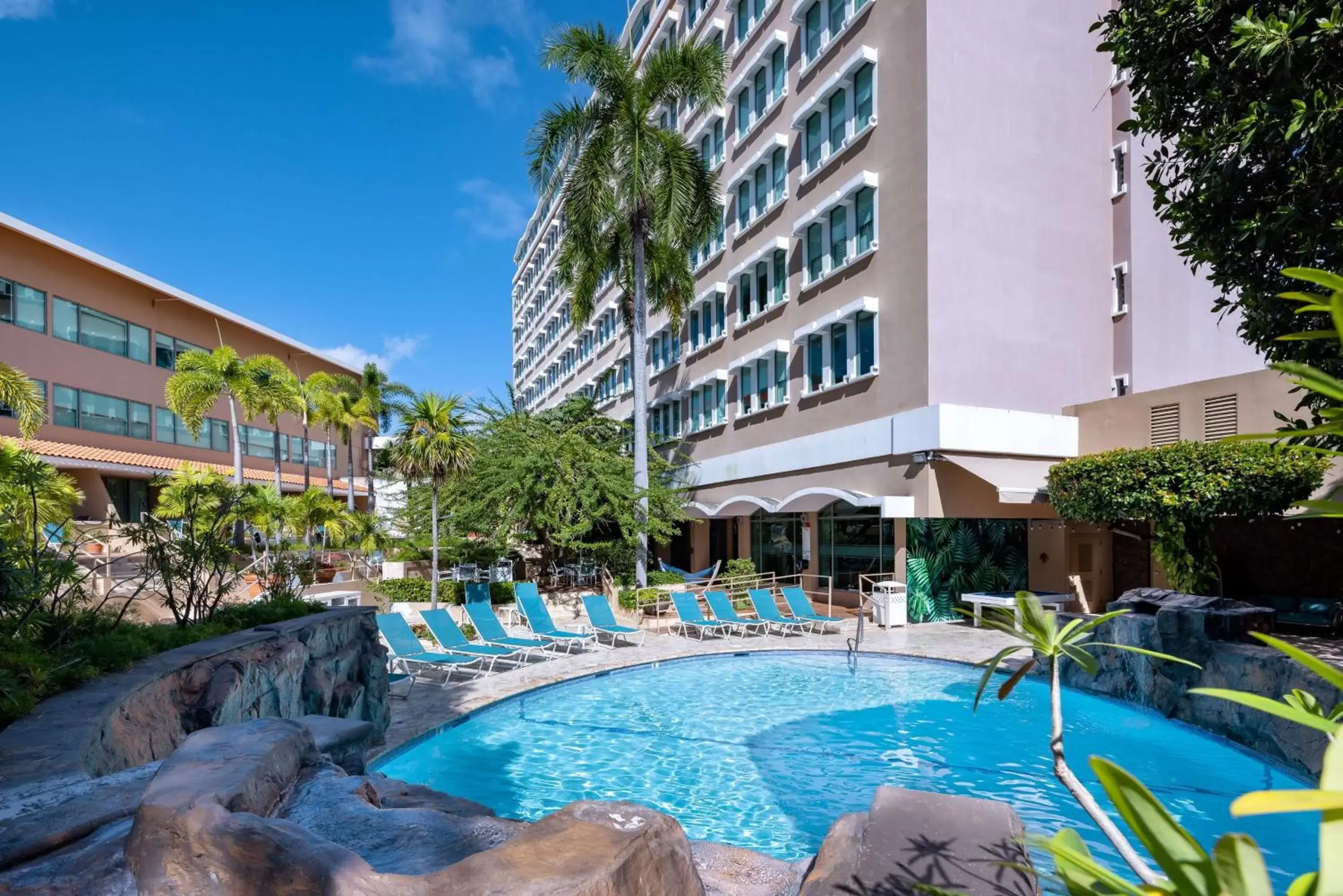 Pool view, Swimming Pool in DoubleTree by Hilton San Juan