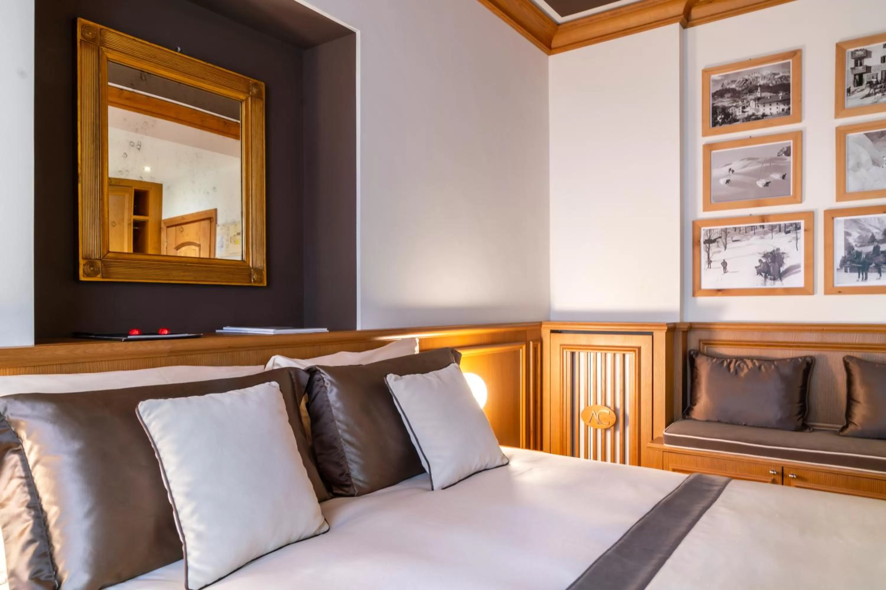 Bed in Ambra Cortina Luxury&Fashion Hotel
