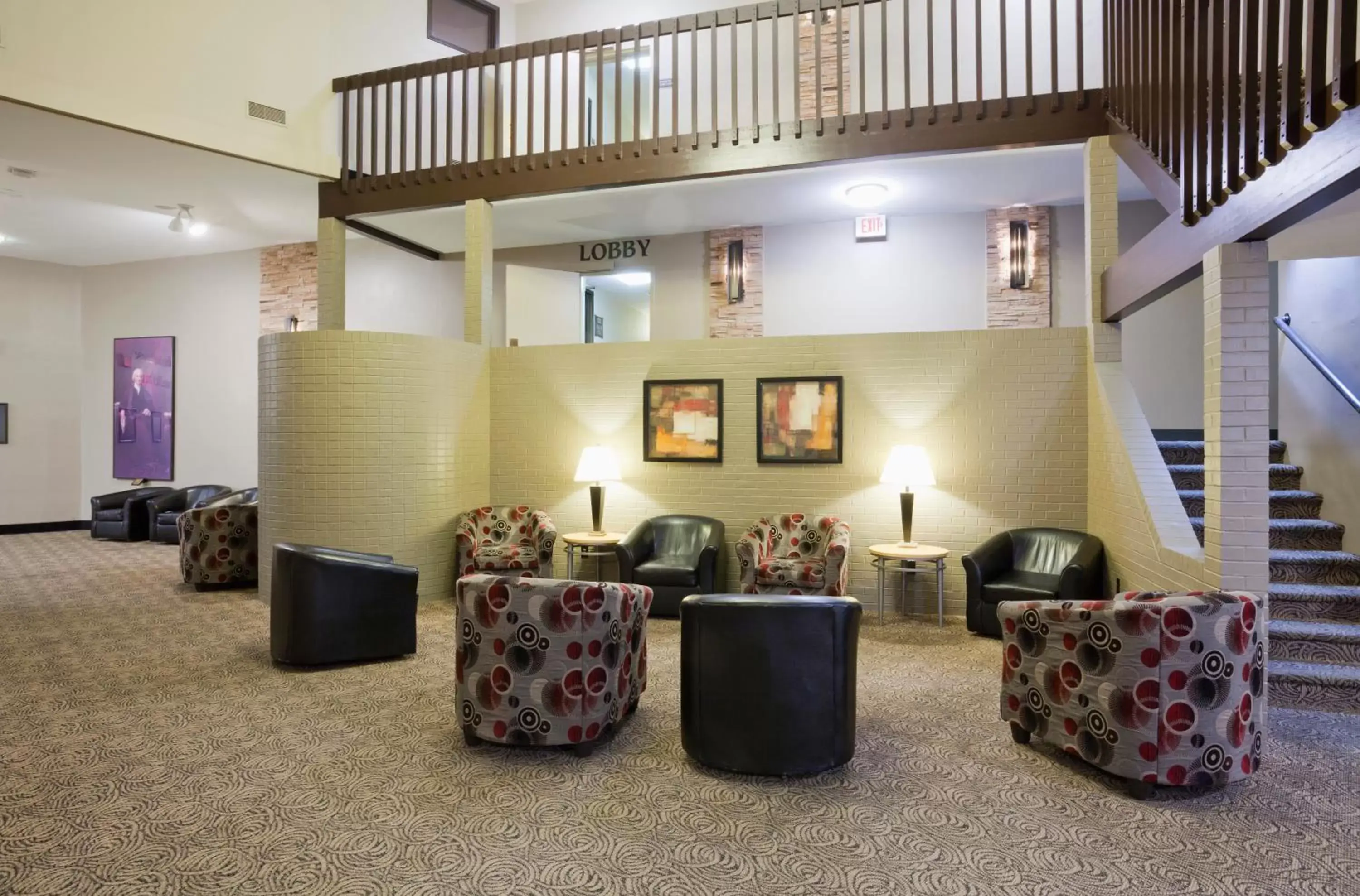 Seating area, Lobby/Reception in Carrollton Hotel
