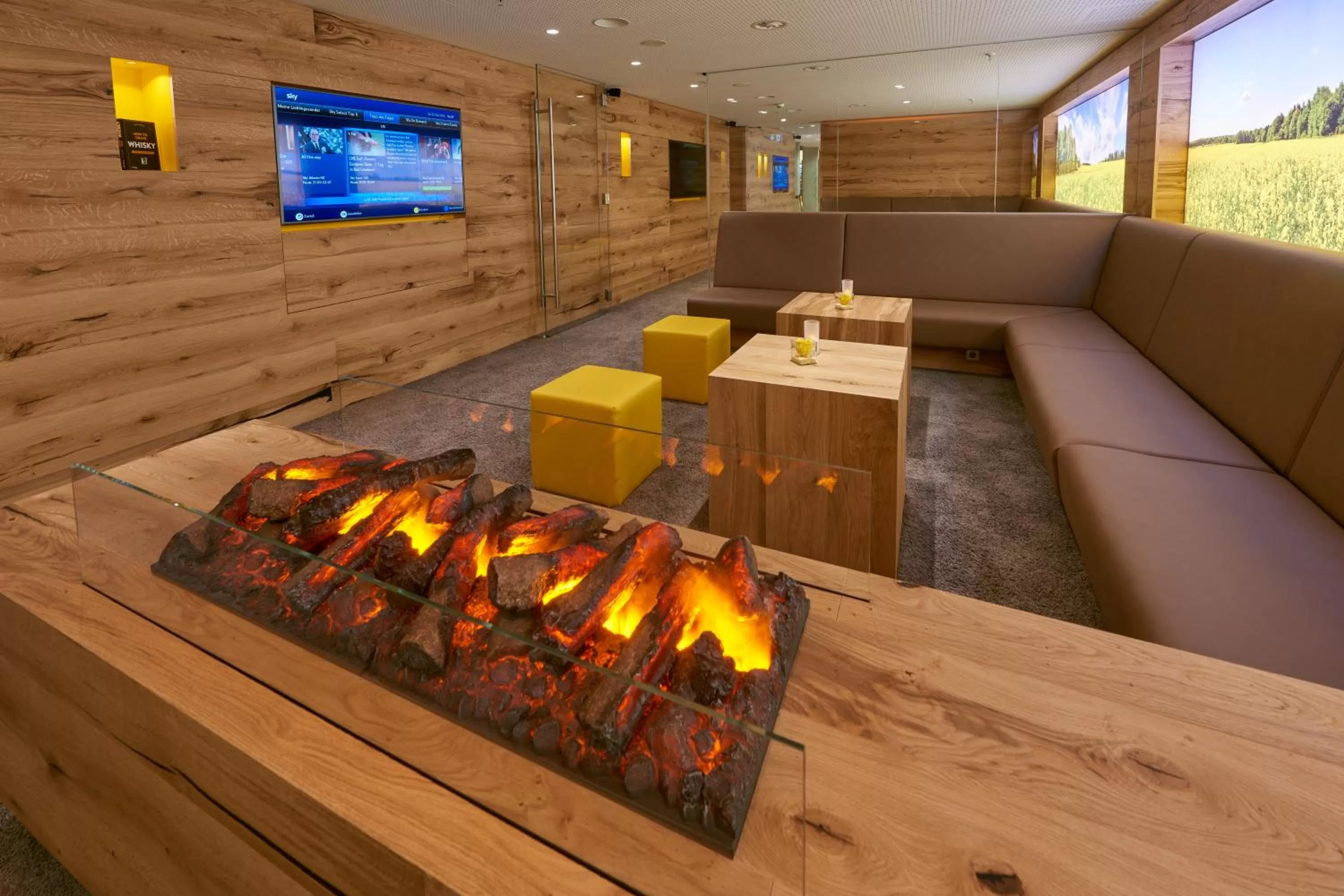 Communal lounge/ TV room in Collegium Glashütten