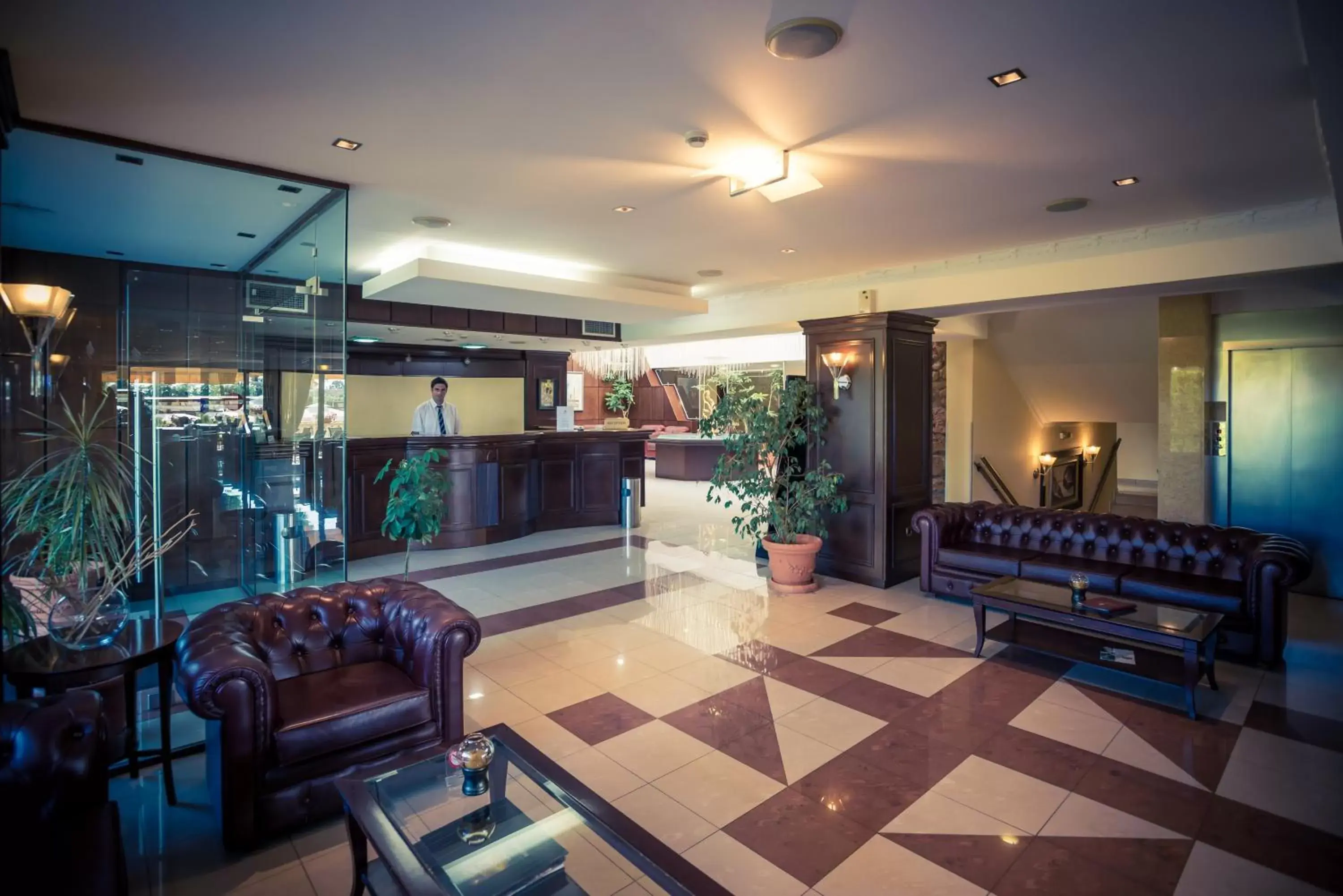 Lobby or reception, Lounge/Bar in Avalon Airport Hotel Thessaloniki