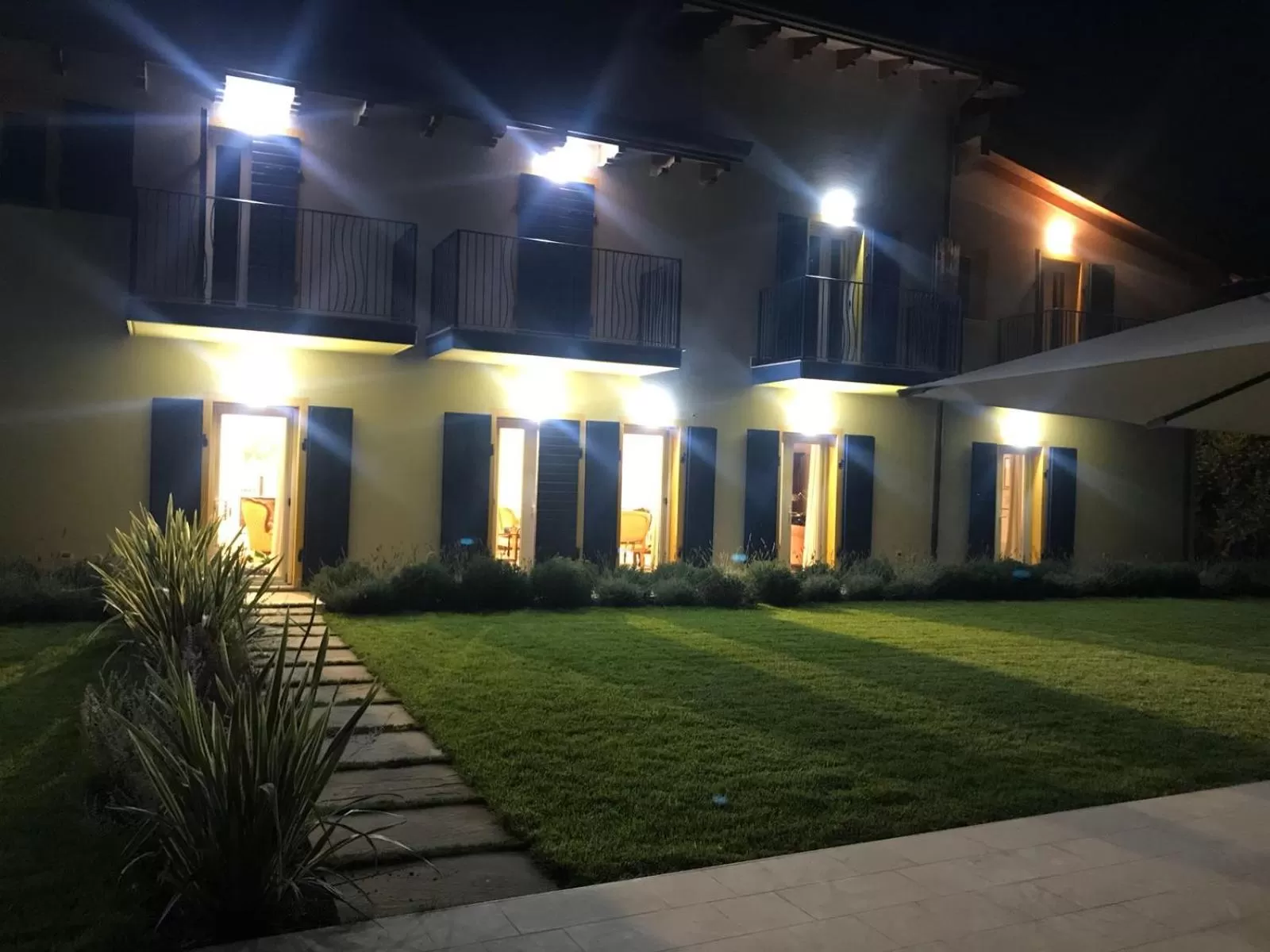 Property building in Le Ginestre