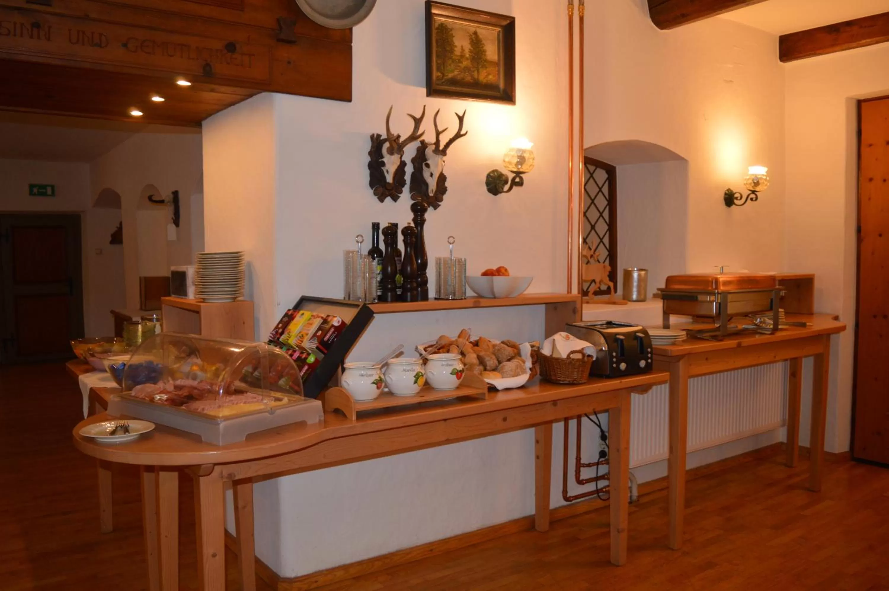 Buffet breakfast in Gasthof zum Stern