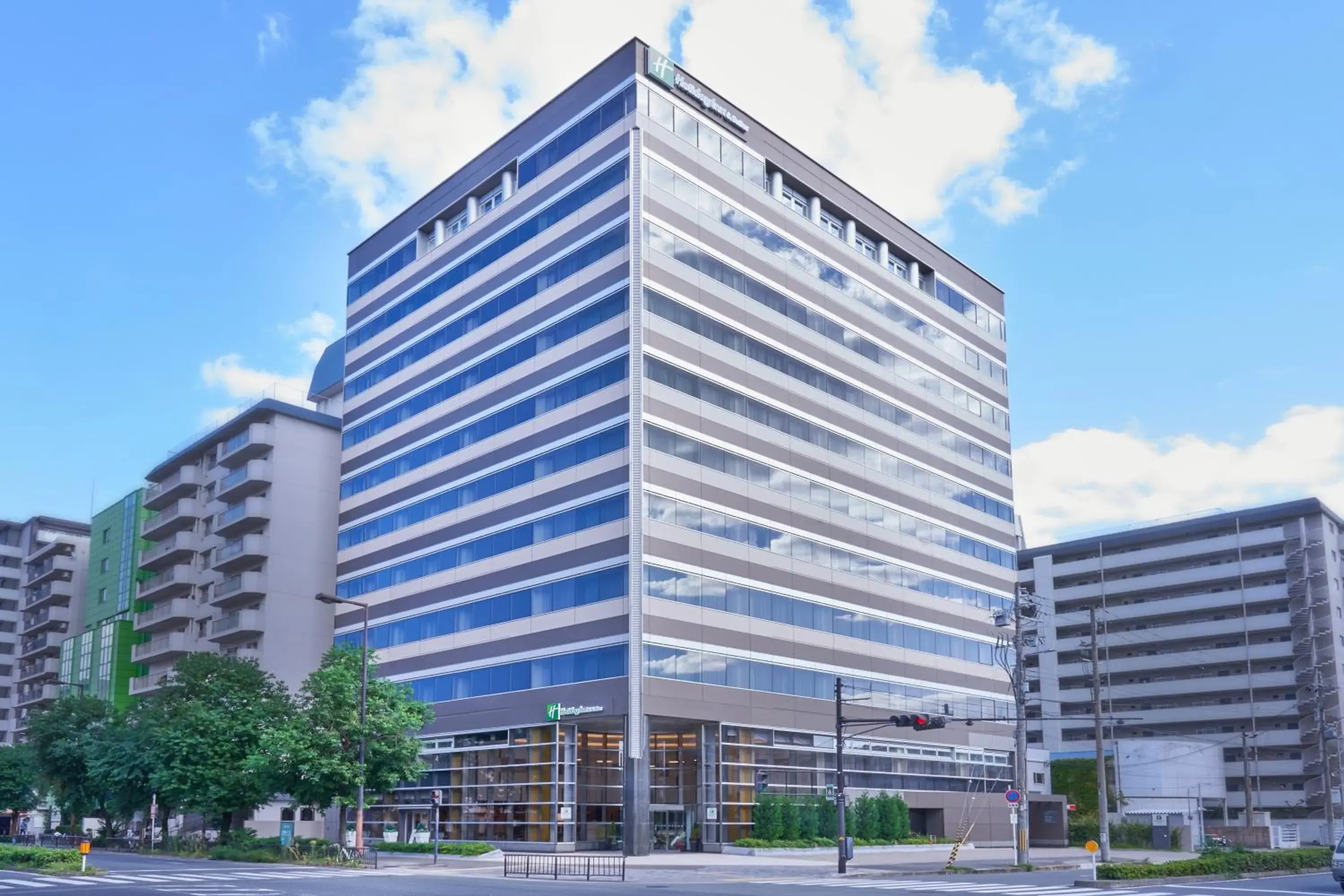 Property Building in Holiday Inn & Suites Shin Osaka, an IHG Hotel