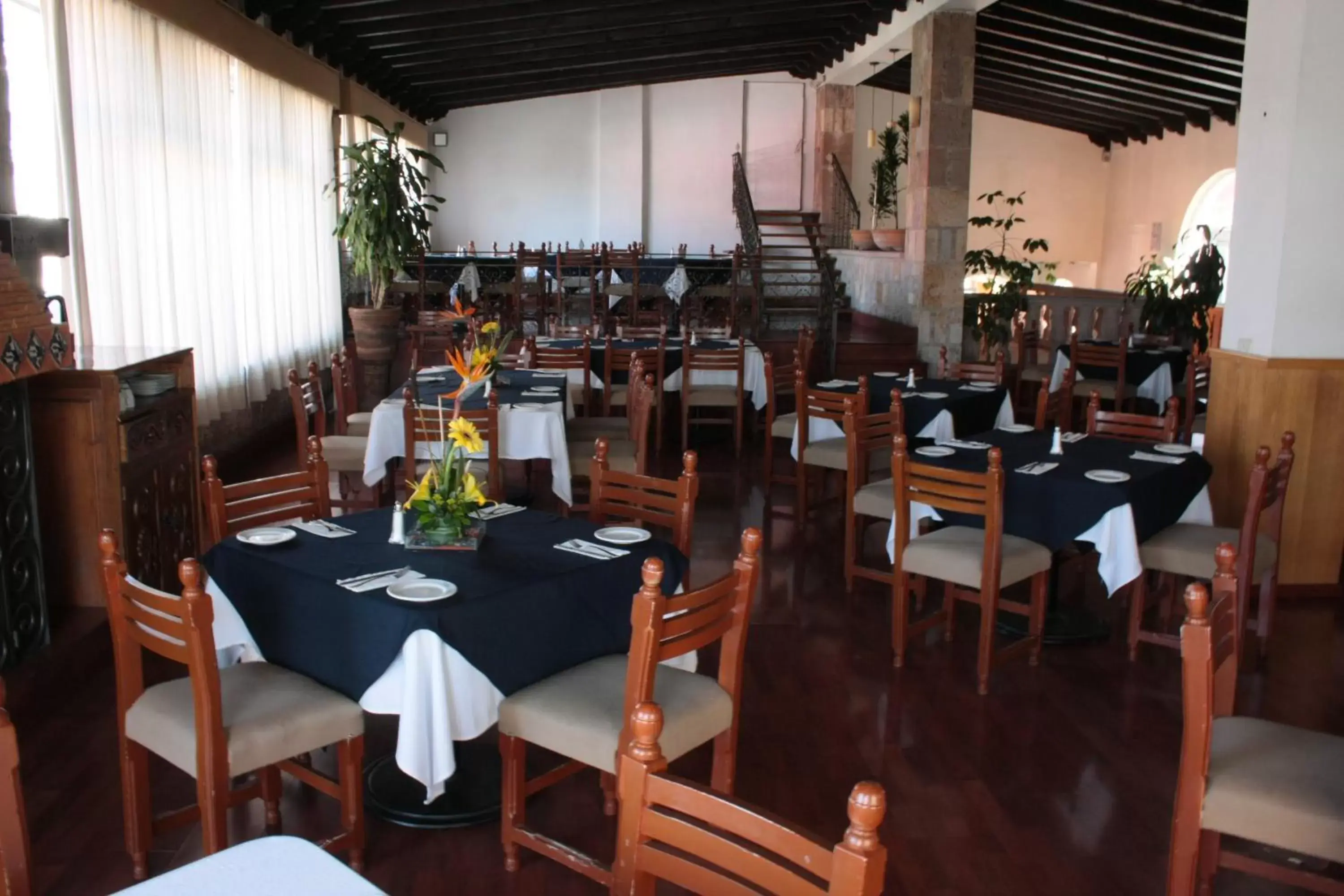 Restaurant/Places to Eat in Hotel Posada Vista Bella