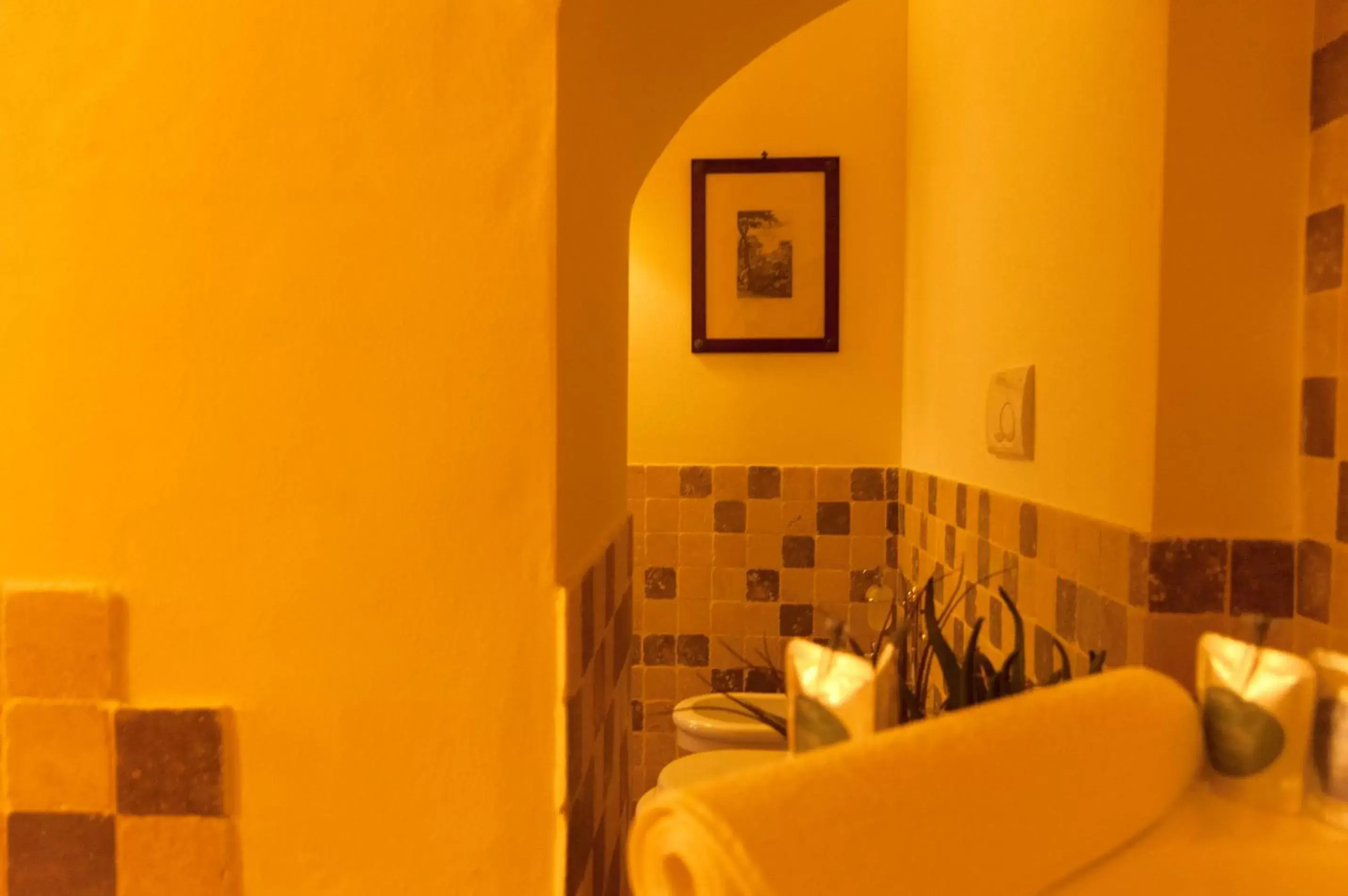 Bathroom, Bed in Palazzo Benucci