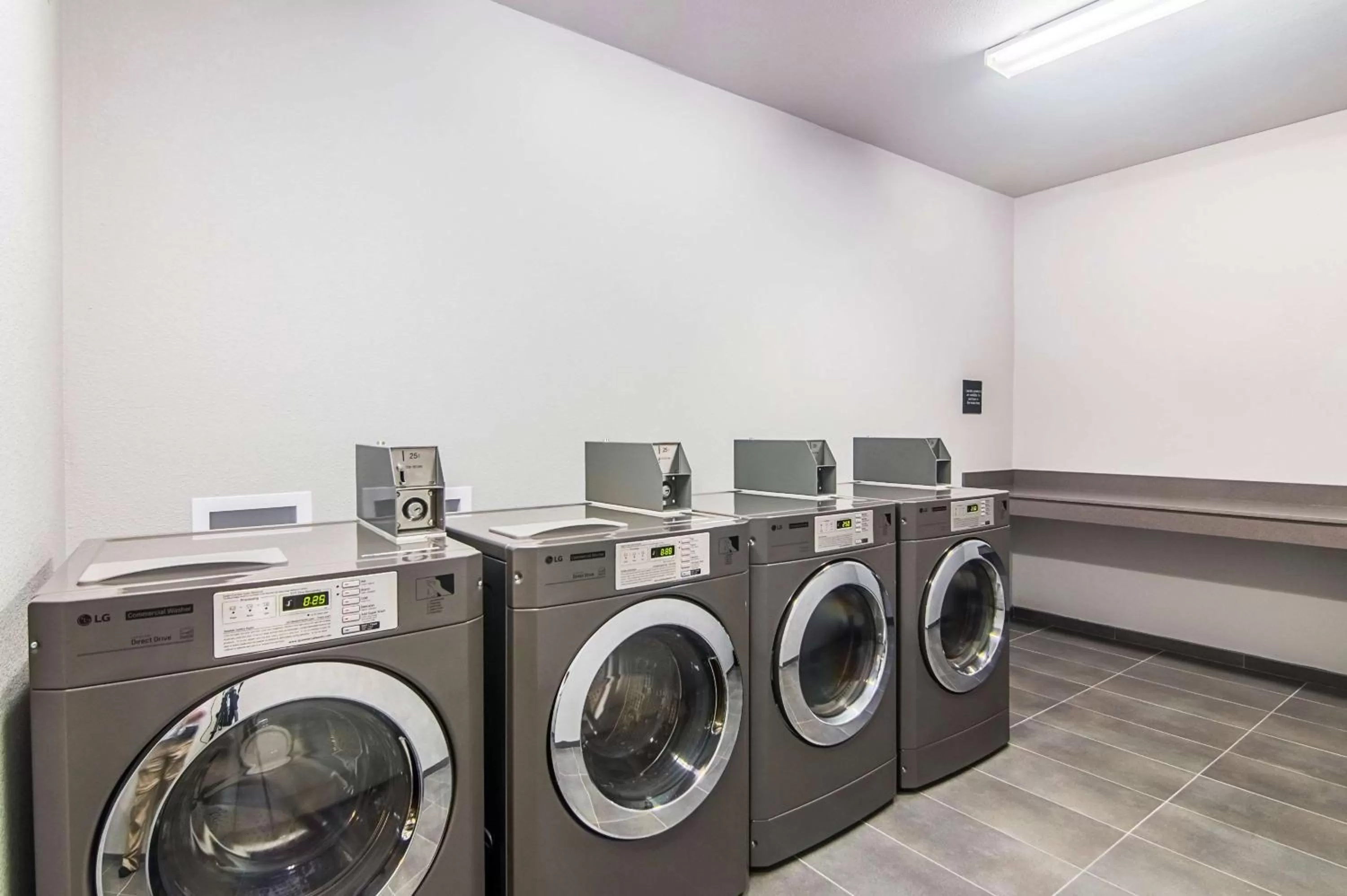 Property building in Hampton Inn & Suites-Dallas/Richardson