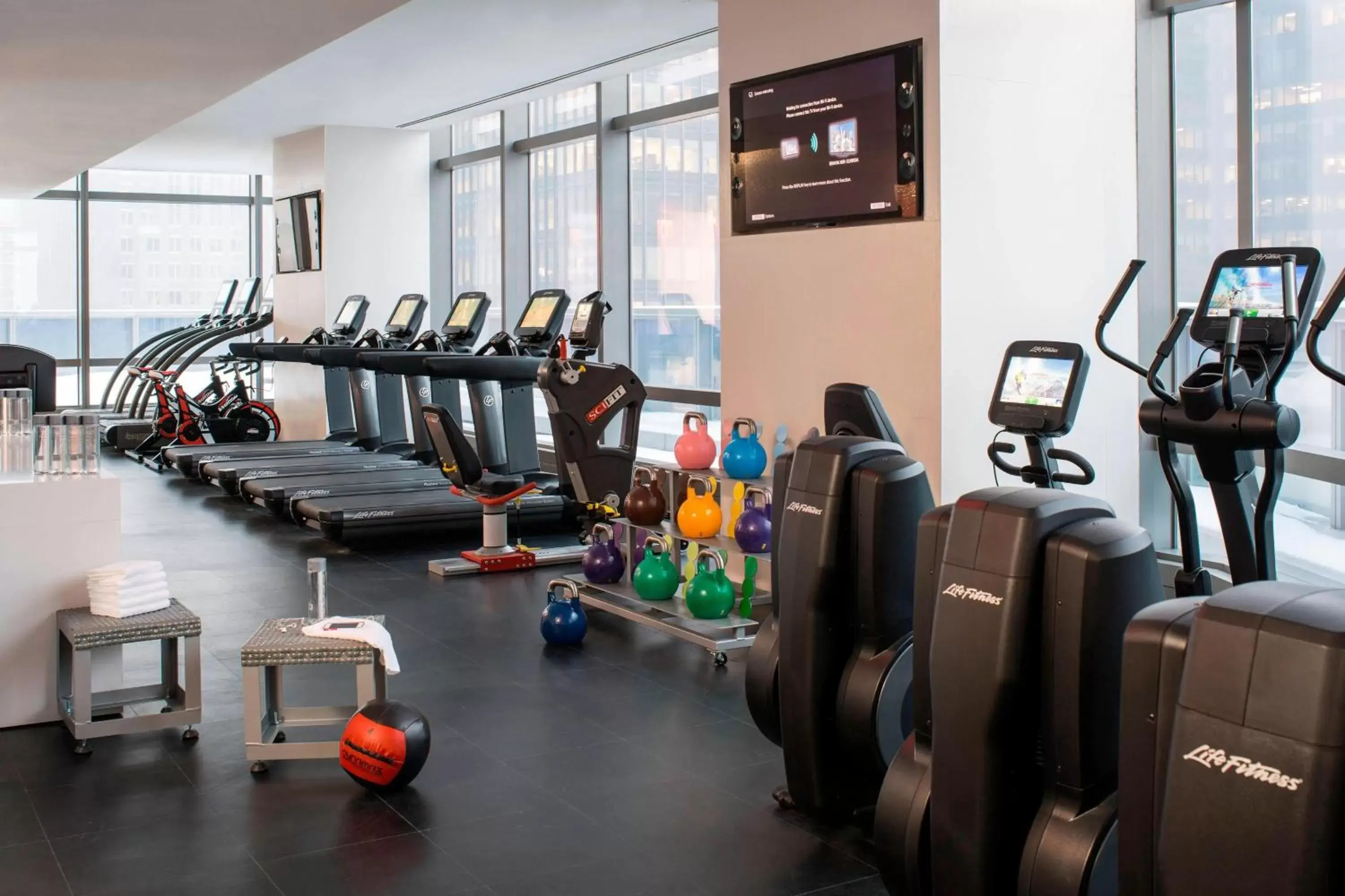 Fitness centre/facilities, Fitness Center/Facilities in Courtyard by Marriott New York Manhattan/Central Park