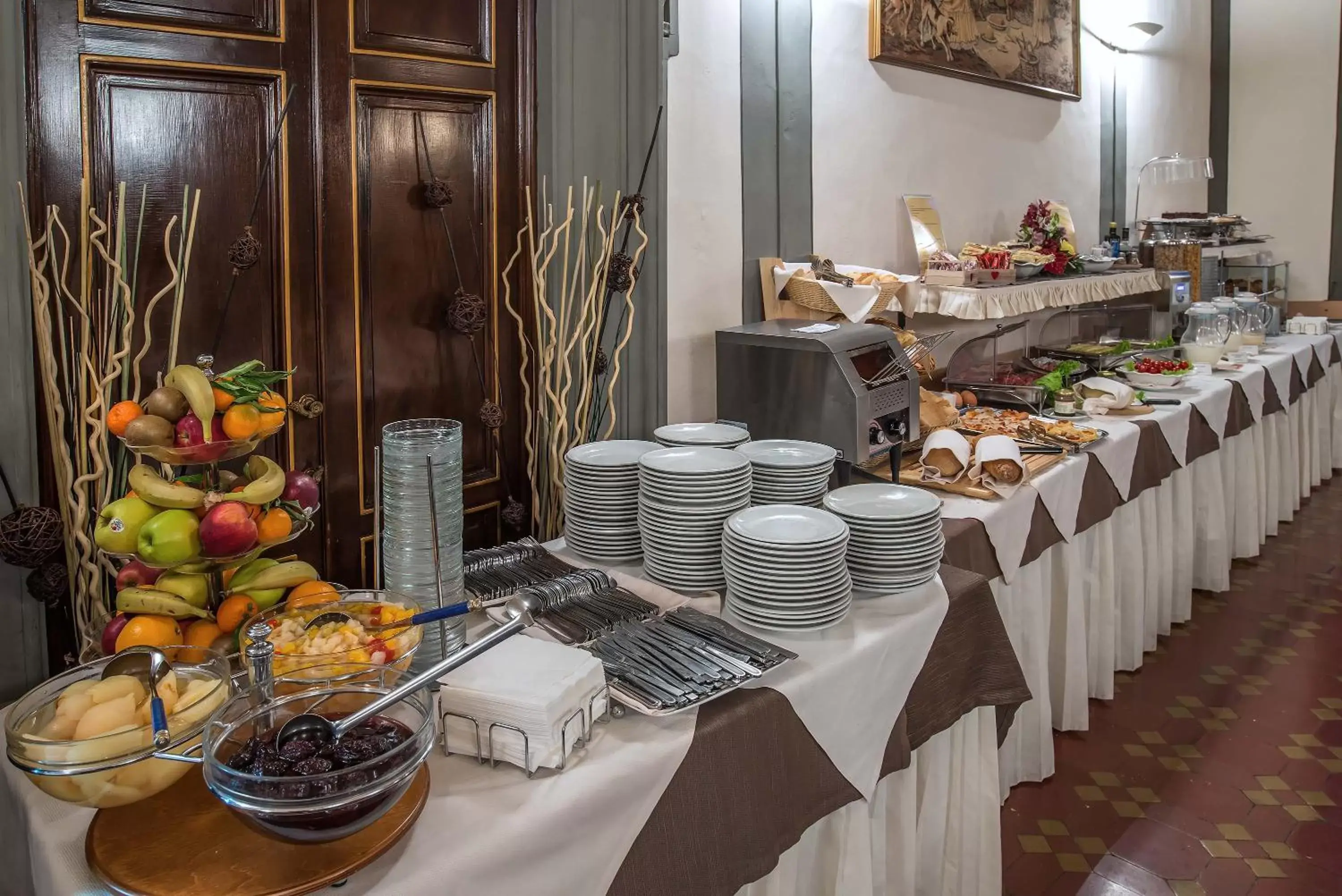 Buffet breakfast, Food in Hotel Paris