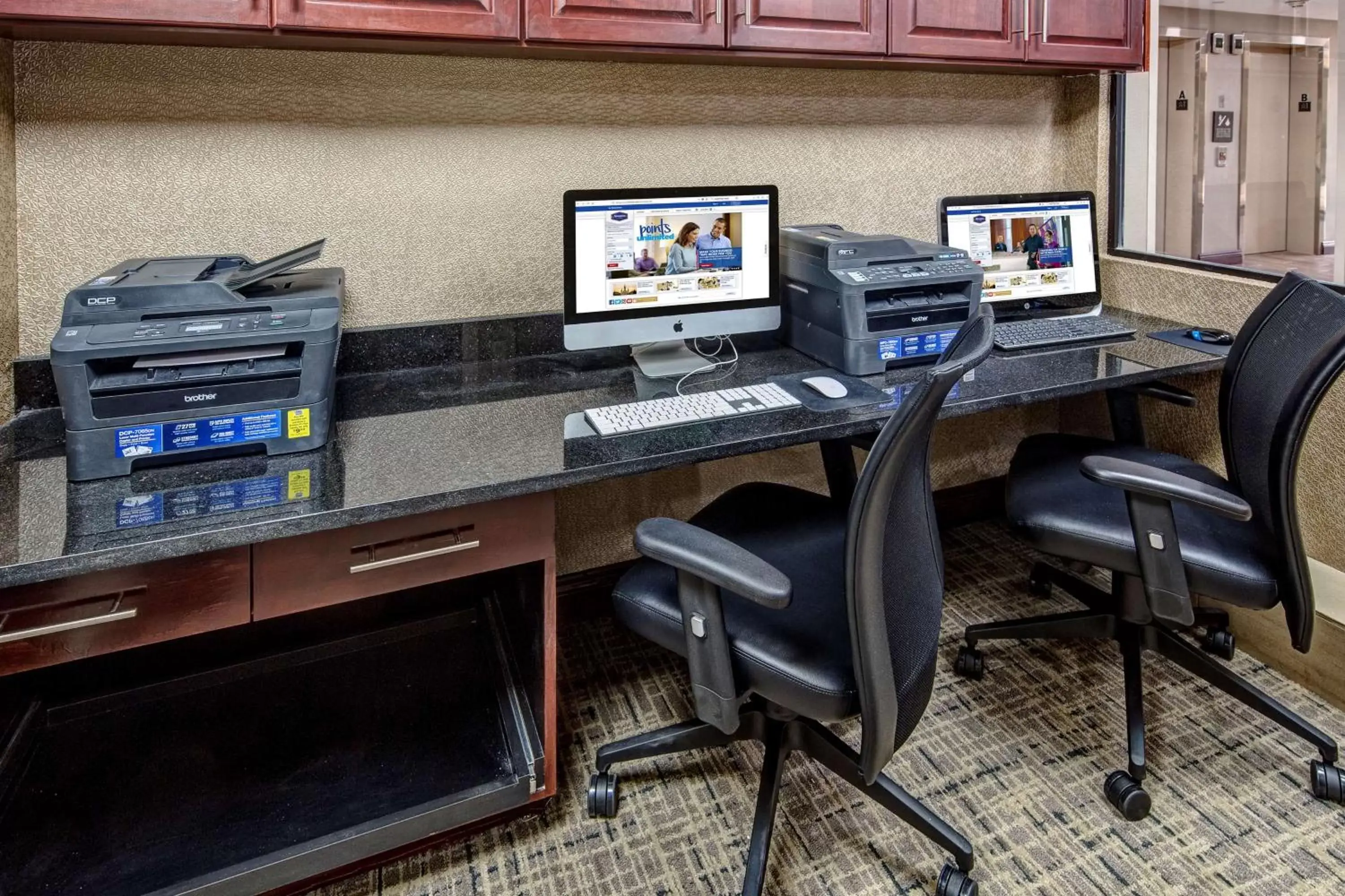 Business facilities, Business Area/Conference Room in Hampton Inn Orlando-Maingate South
