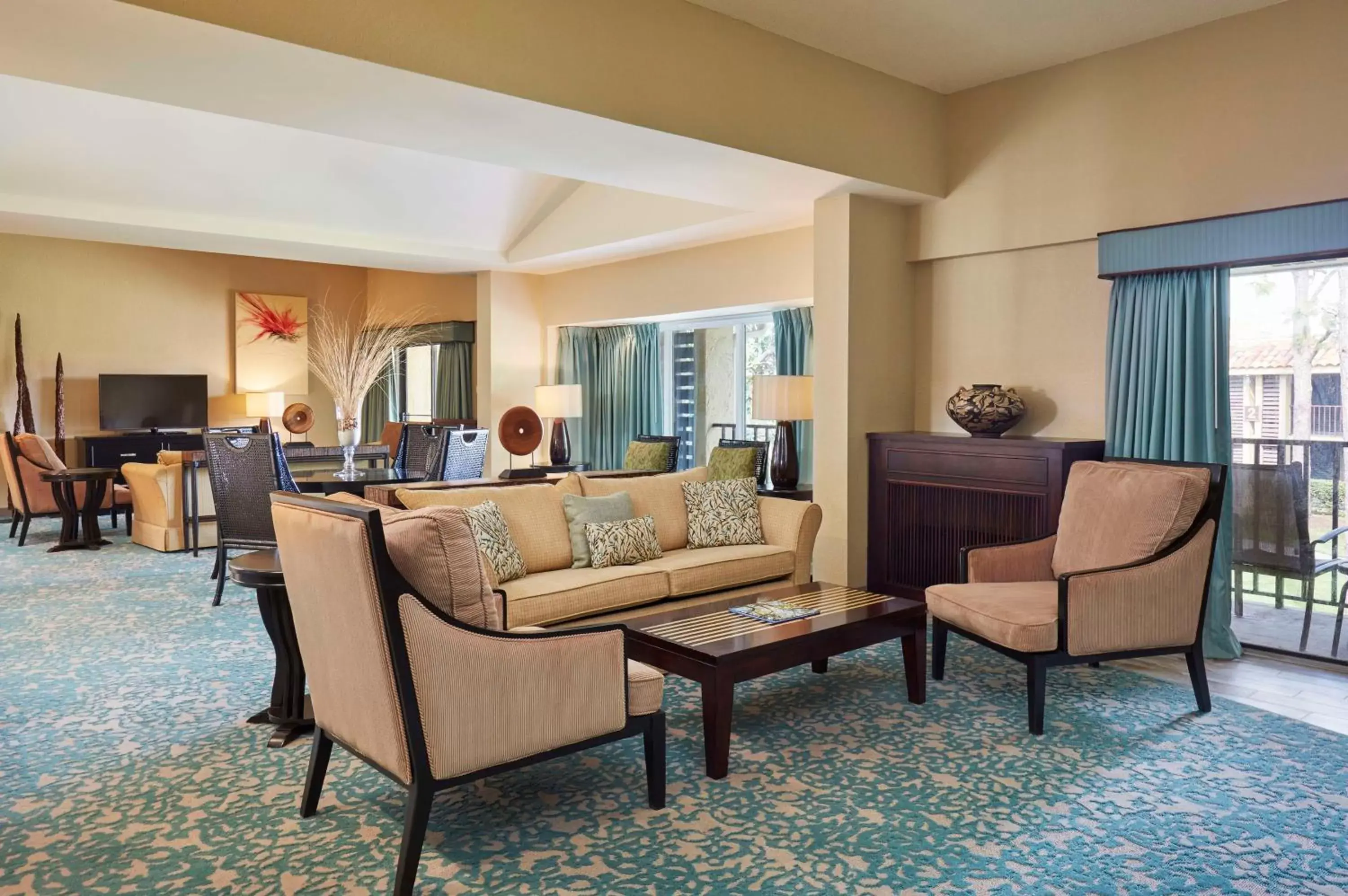 Living room, Seating Area in DoubleTree by Hilton Hotel Orlando at SeaWorld