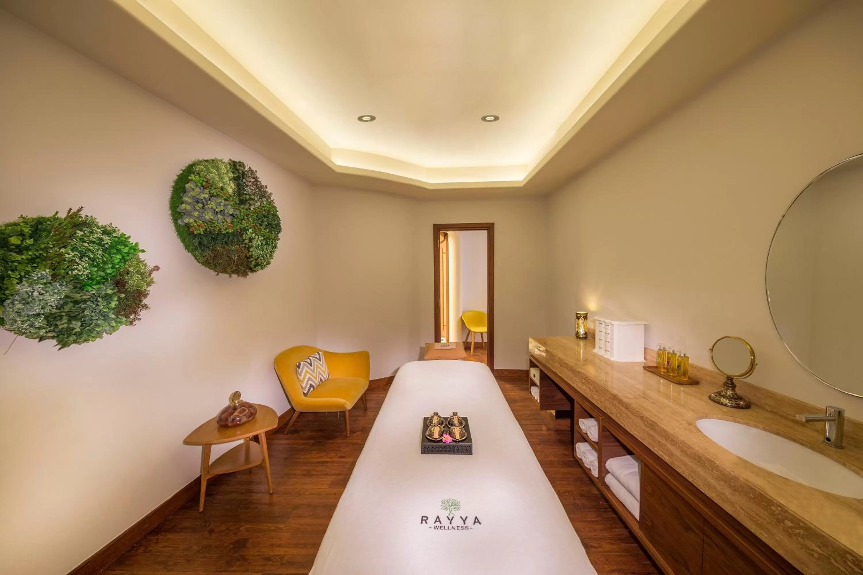 Massage in The Retreat Palm Dubai MGallery by Sofitel