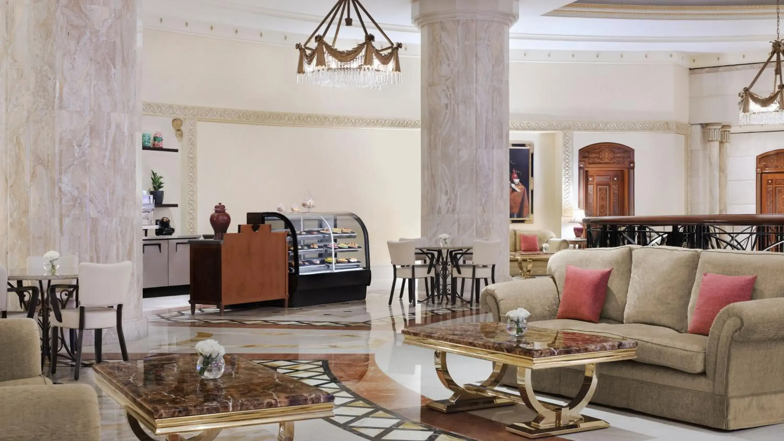 Restaurant/places to eat in InterContinental Dar Al Iman Madinah by IHG Restaurant/places to eat in InterContinental Dar Al Iman Madinah by IHG