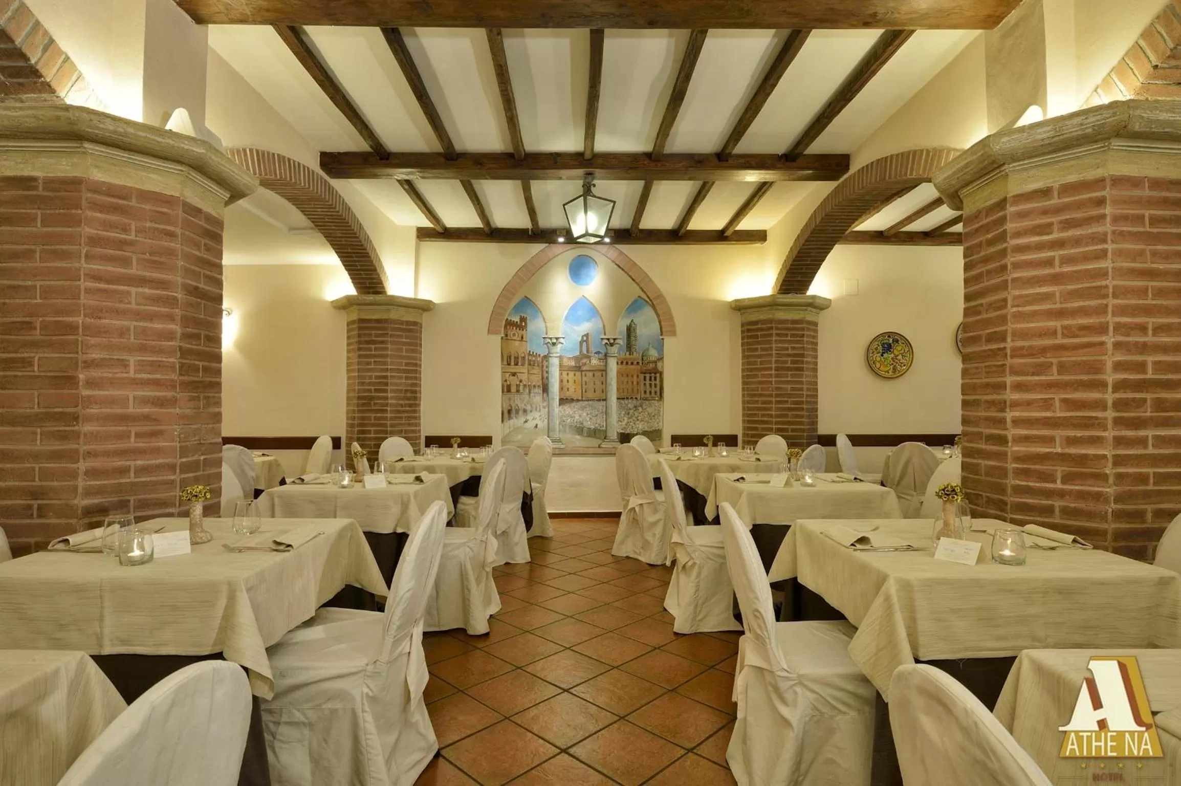 Restaurant/places to eat in Hotel Athena