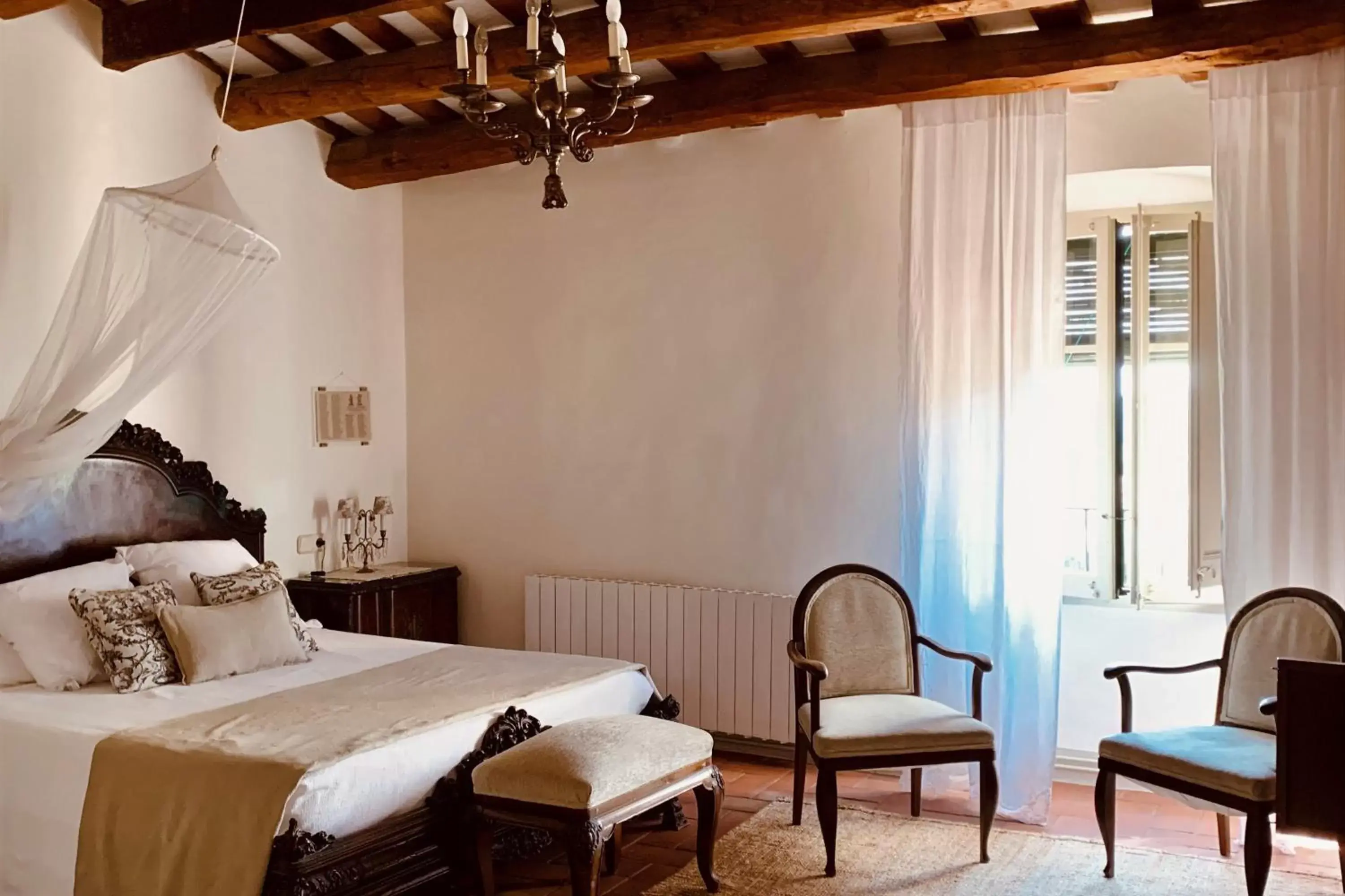 Photo of the whole room, Bed in B&B Can Casadella