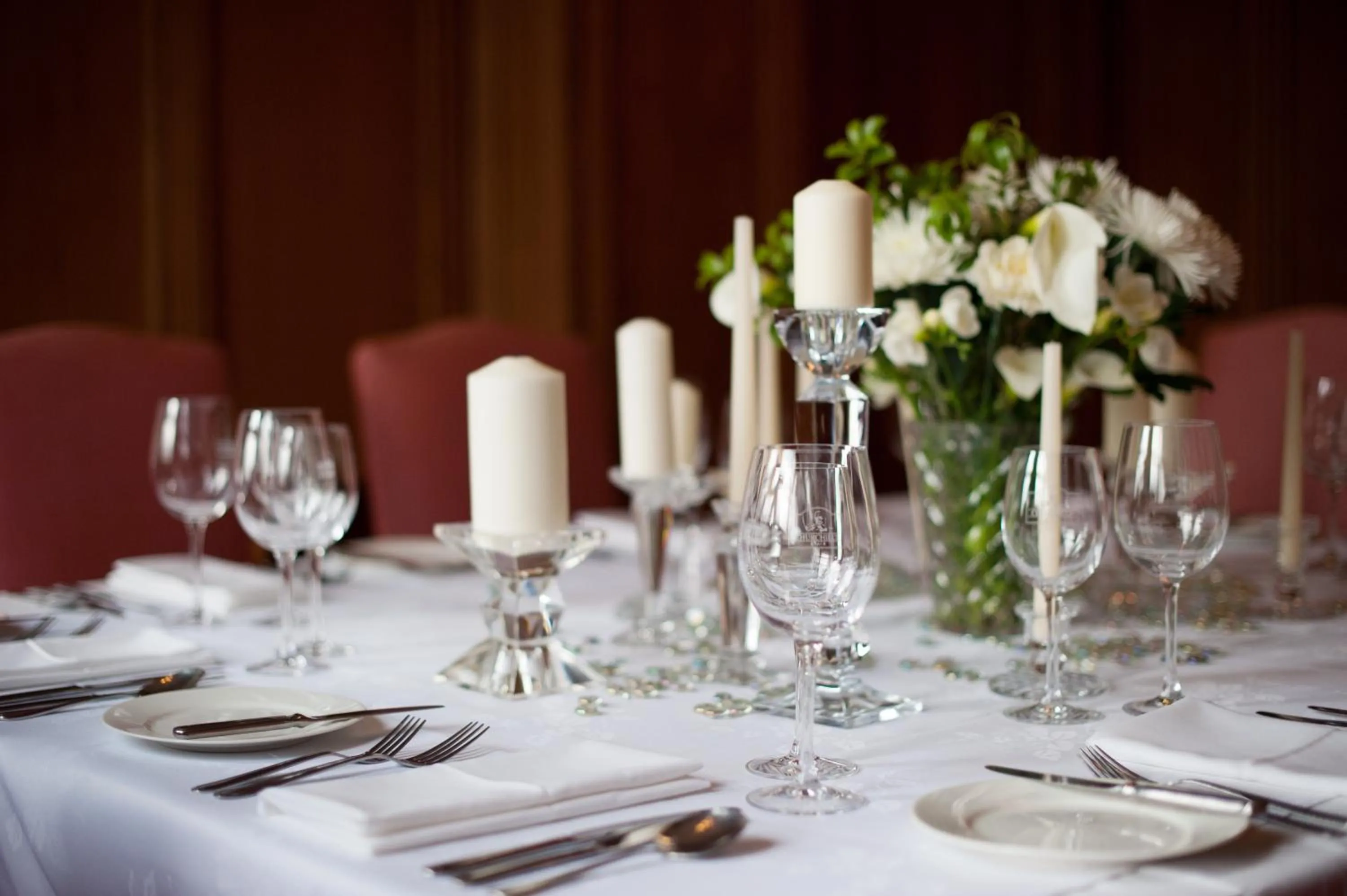 Restaurant/places to eat in The County Hotel