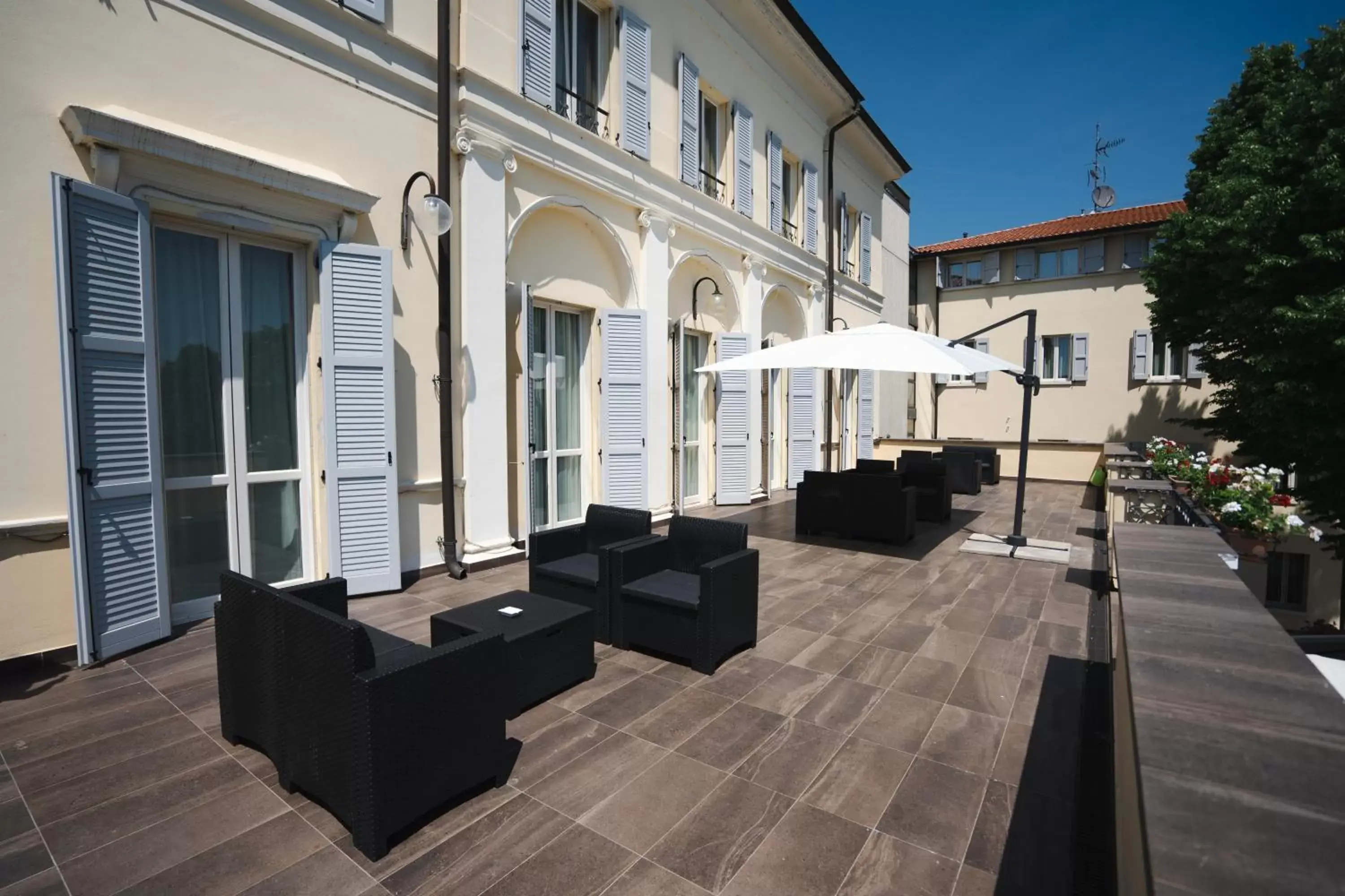 Balcony/Terrace in Rechigi Park Hotel